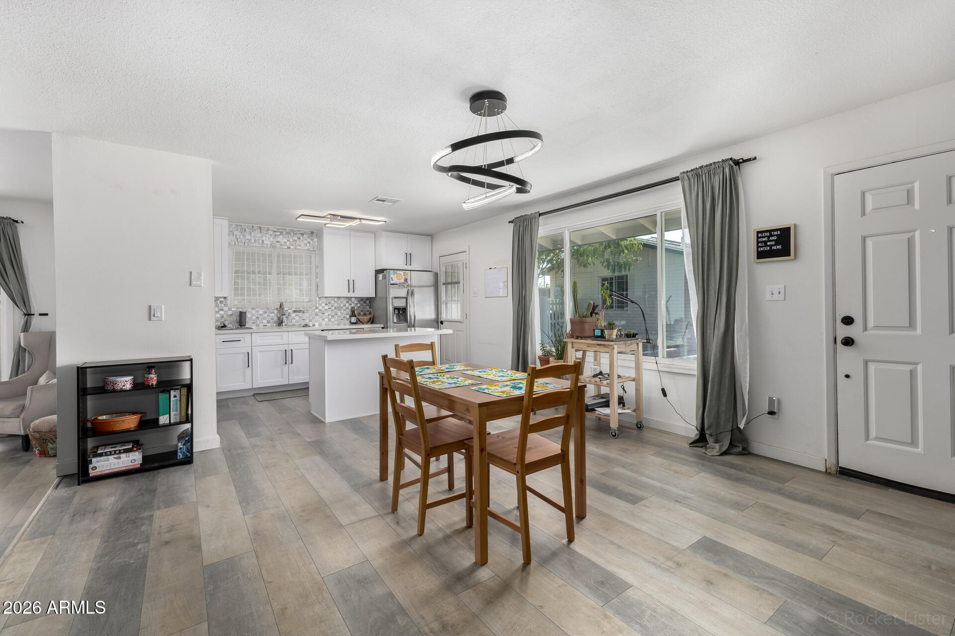 2419 W SHAW BUTTE Drive