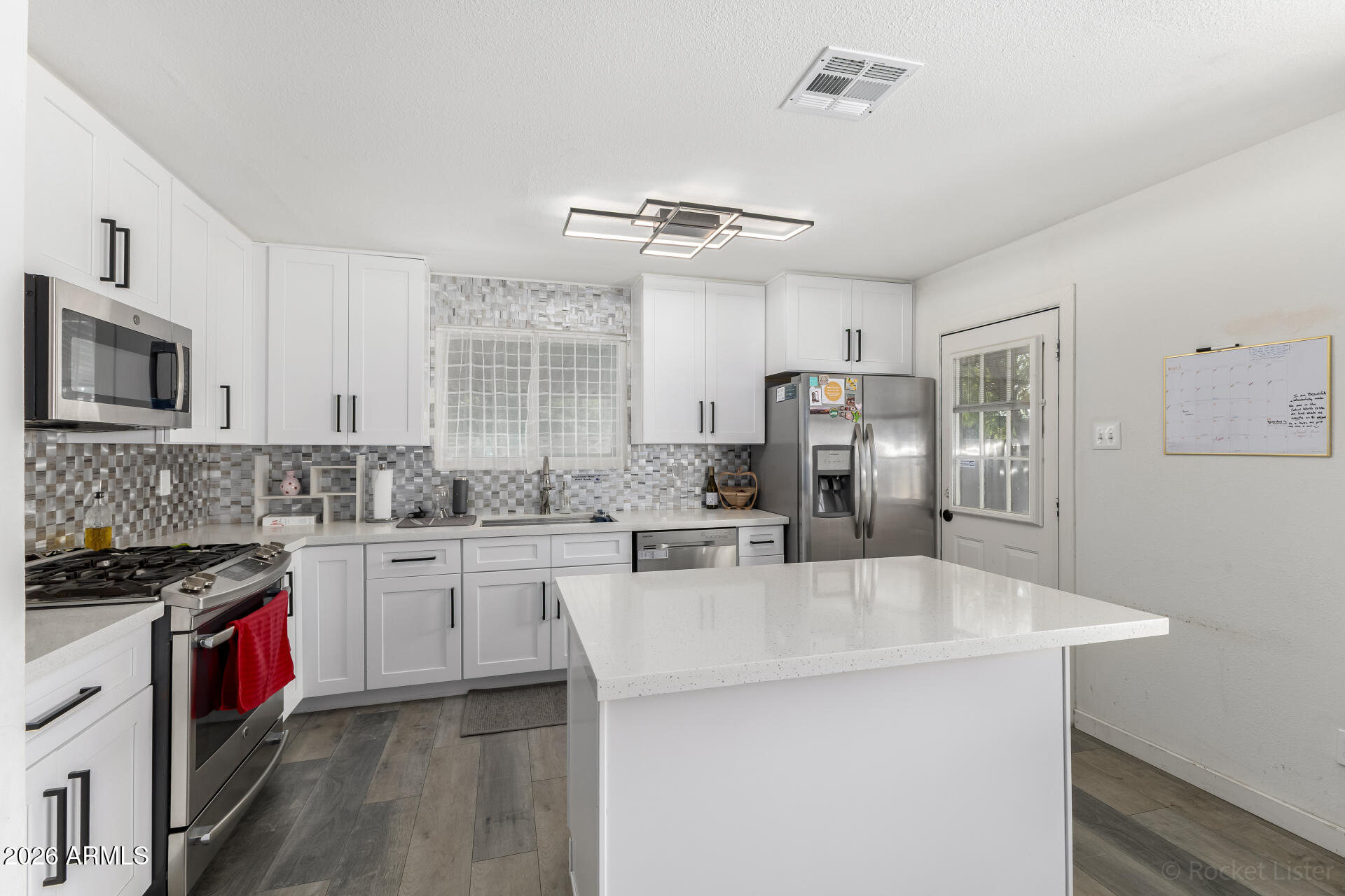 2419 W SHAW BUTTE Drive