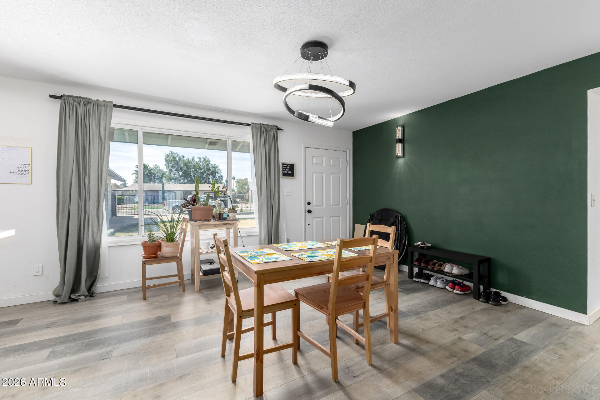 2419 W SHAW BUTTE Drive