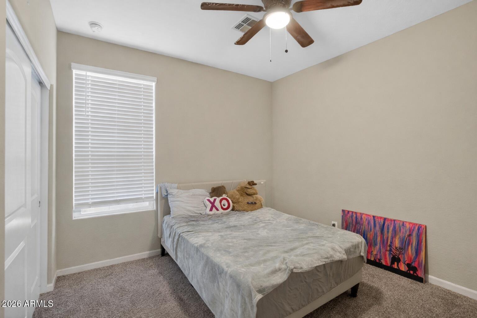 2594 N WRIGLEY Drive