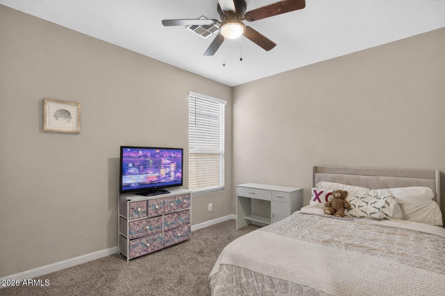 2594 N WRIGLEY Drive