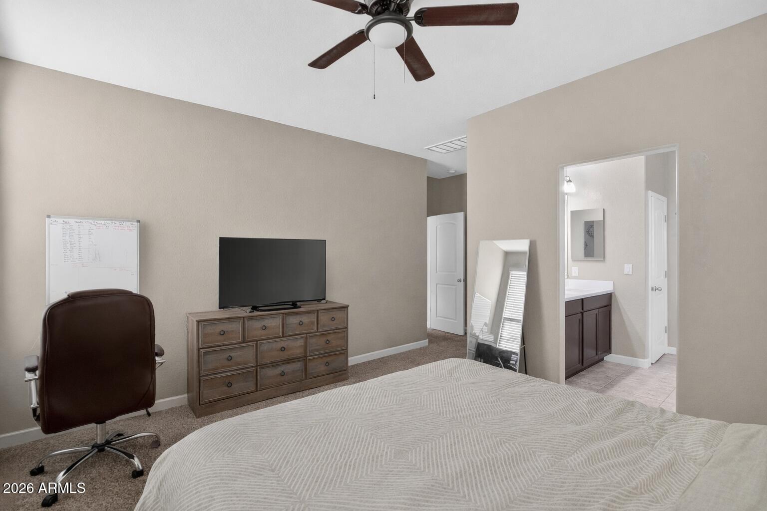 2594 N WRIGLEY Drive