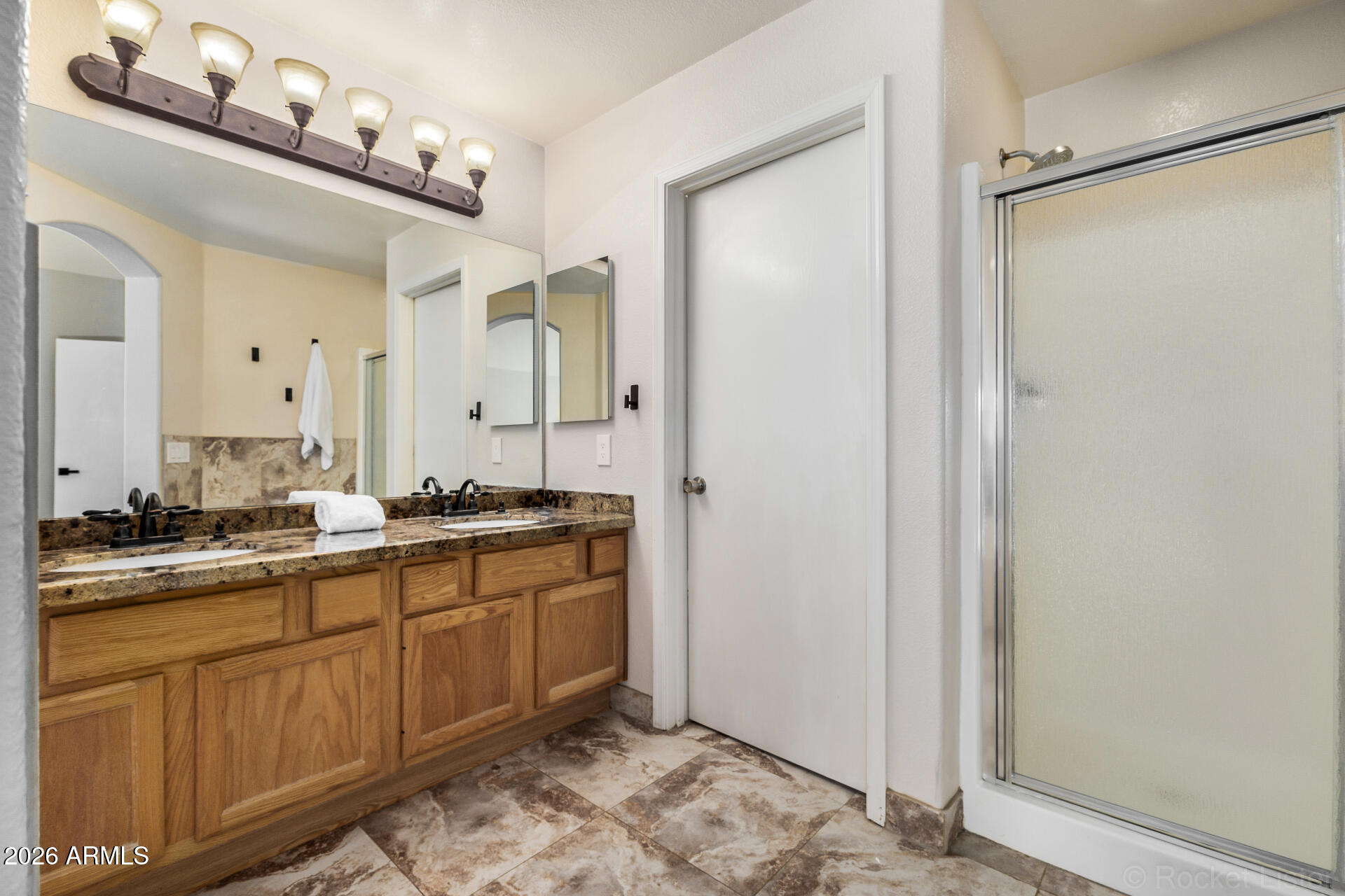 3221 E SAN REMO Avenue