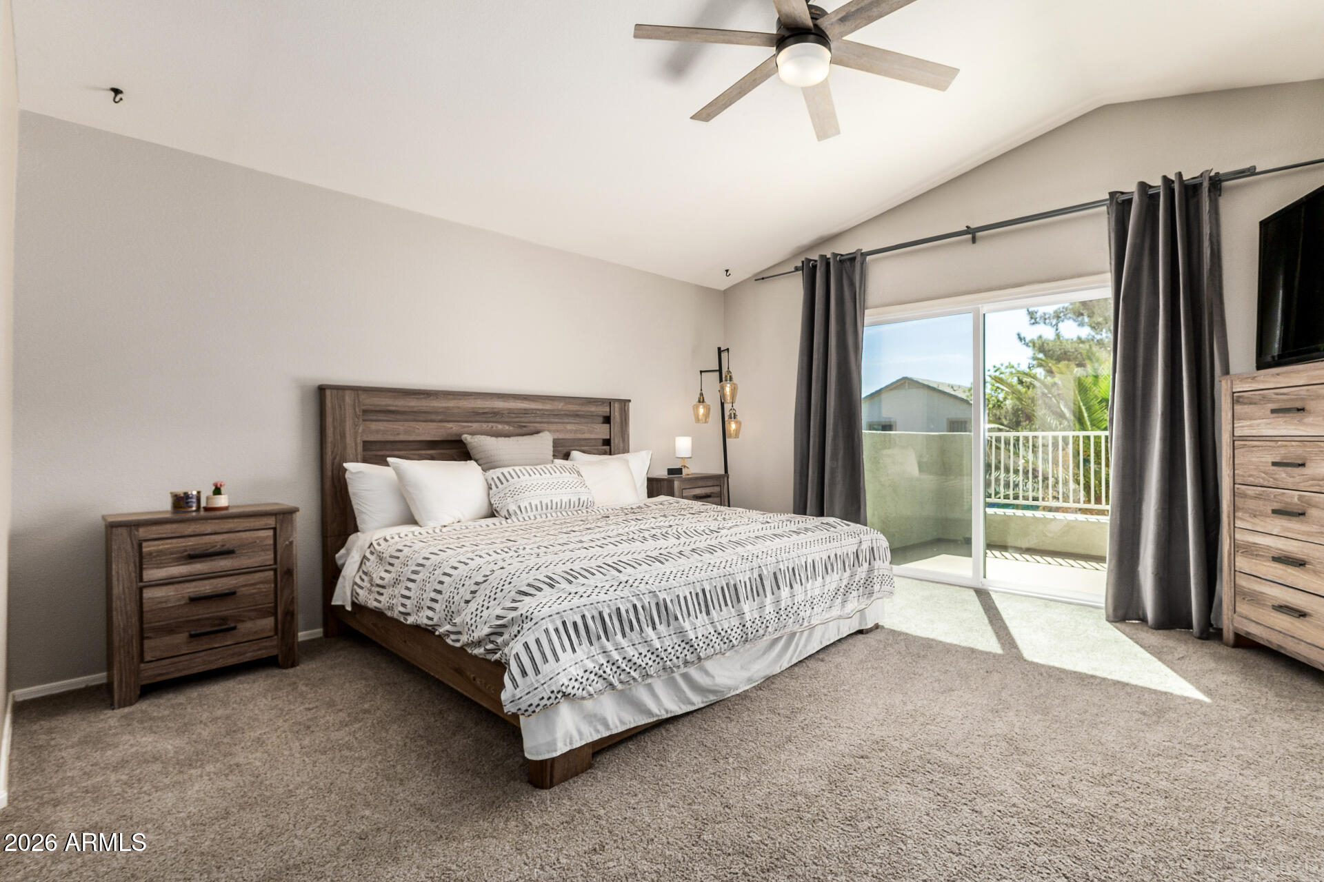 3221 E SAN REMO Avenue