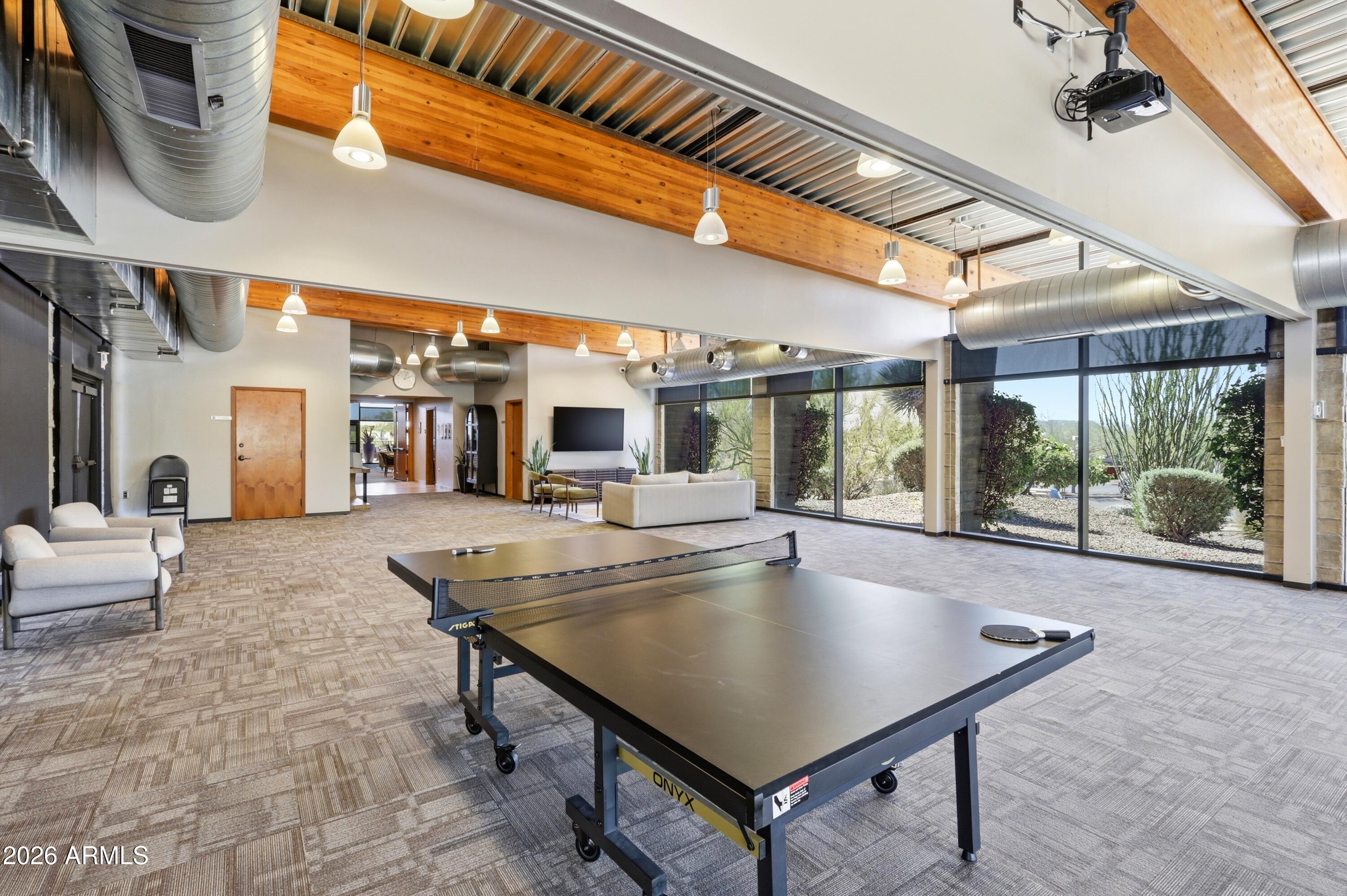 1717 W BUCKHORN Trail