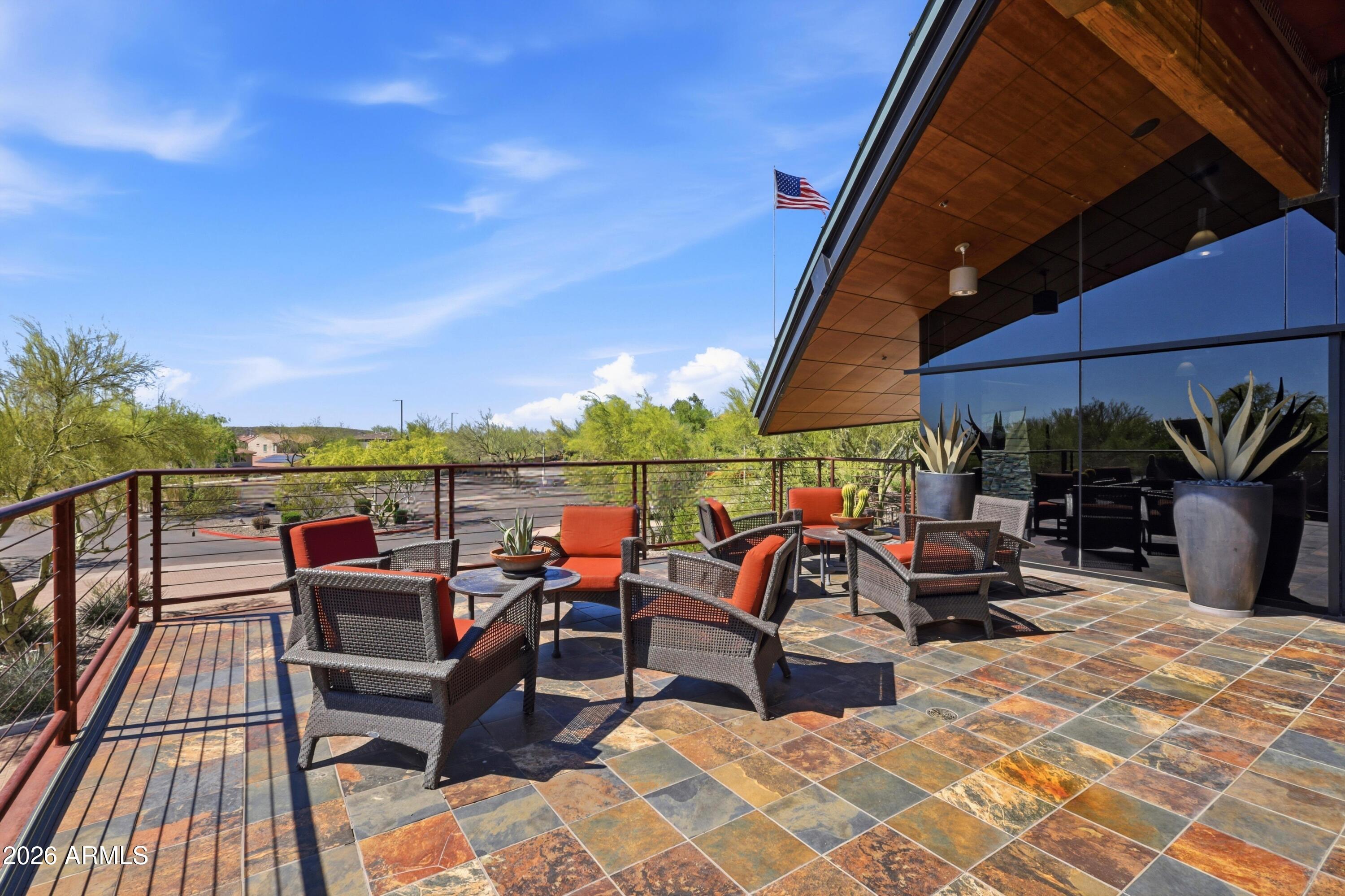 1717 W BUCKHORN Trail