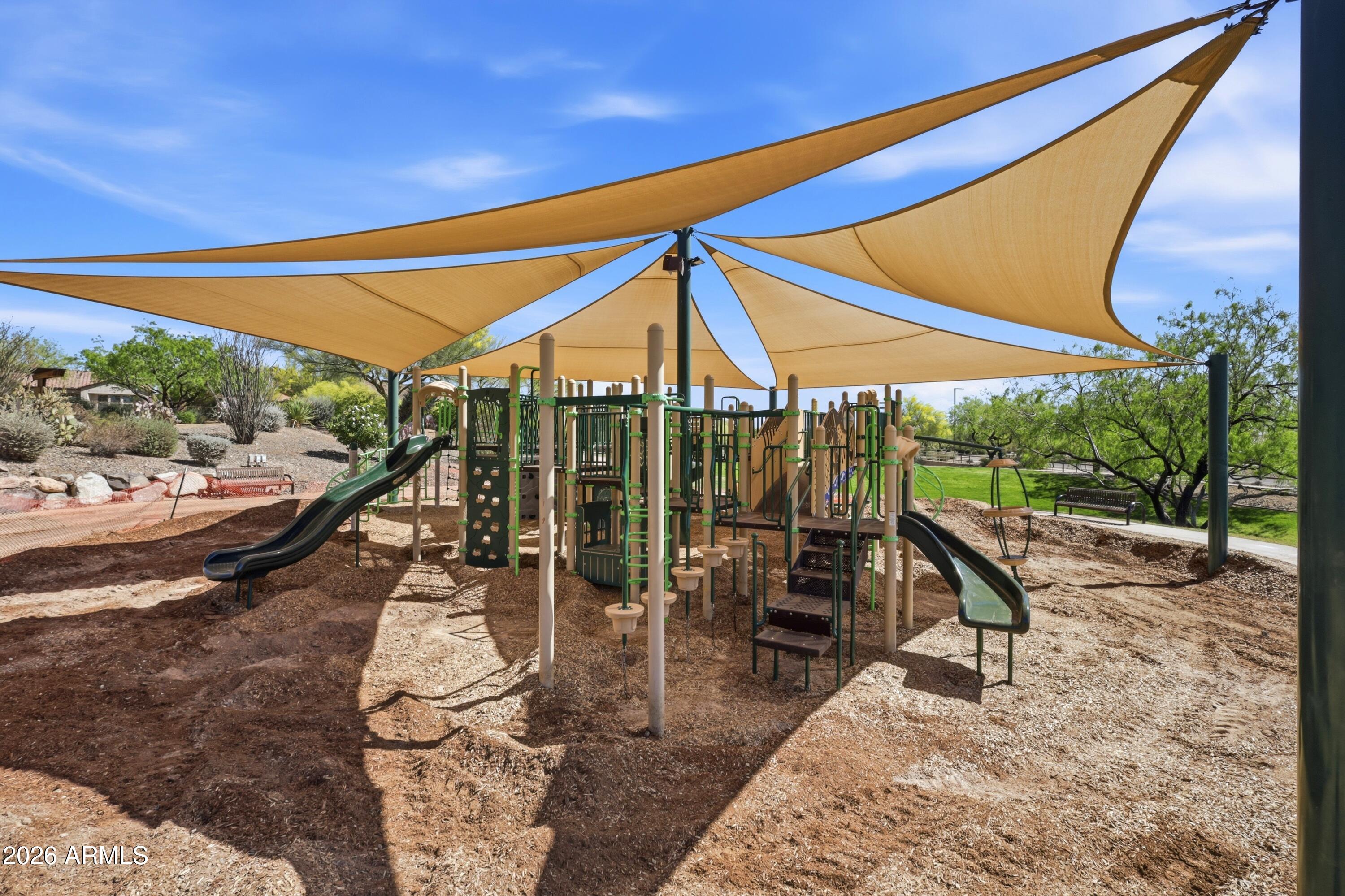 1717 W BUCKHORN Trail