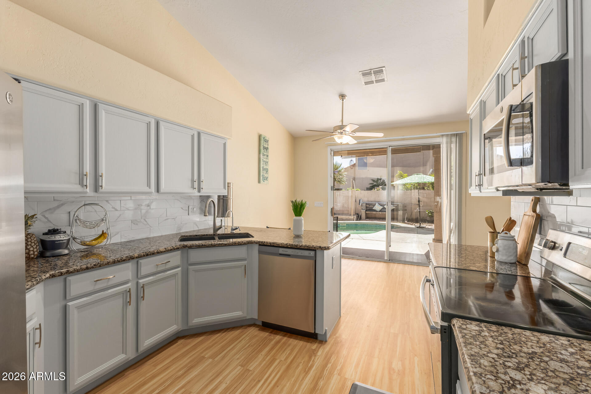 6071 W SHANNON Street