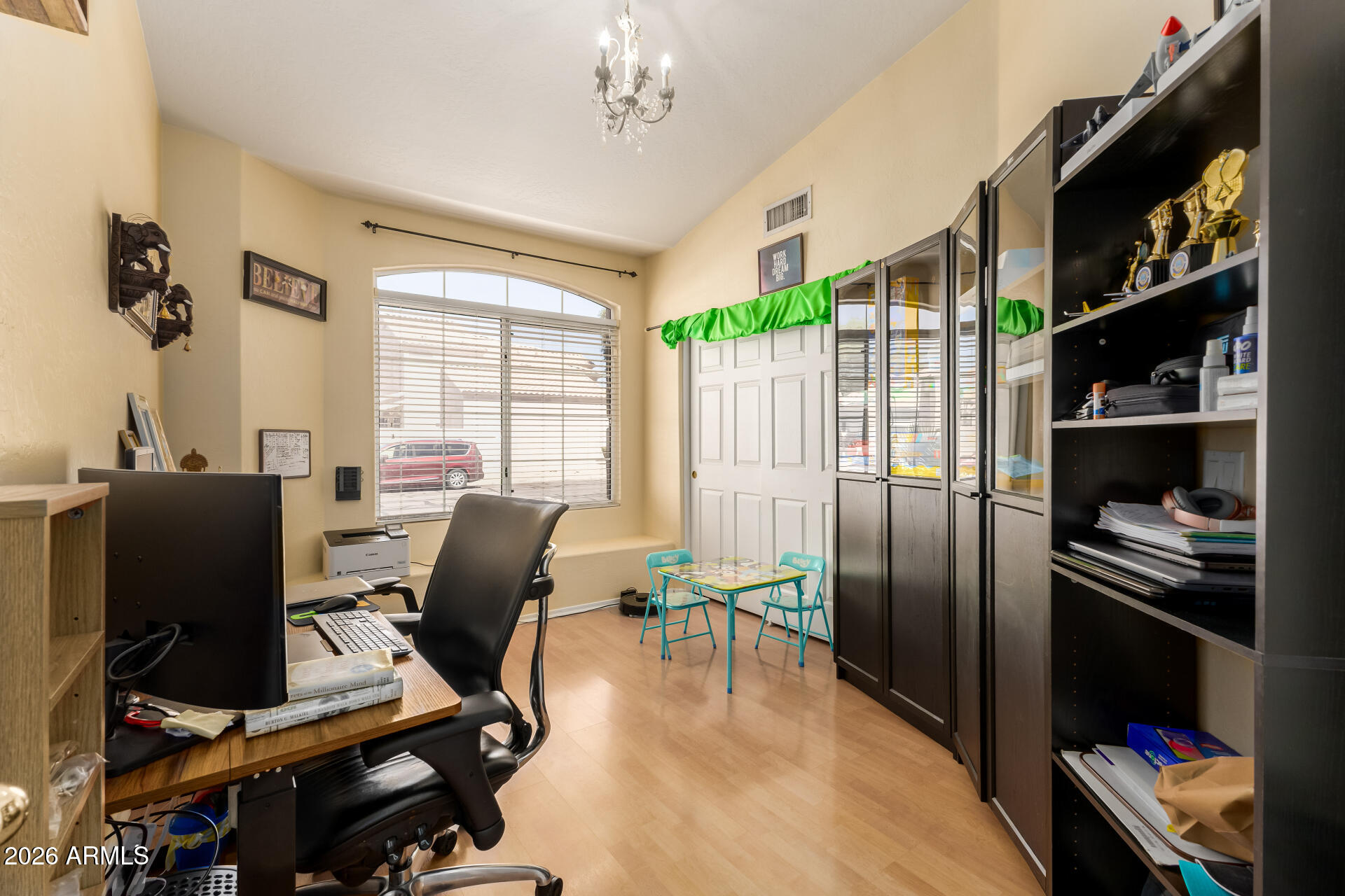 6071 W SHANNON Street