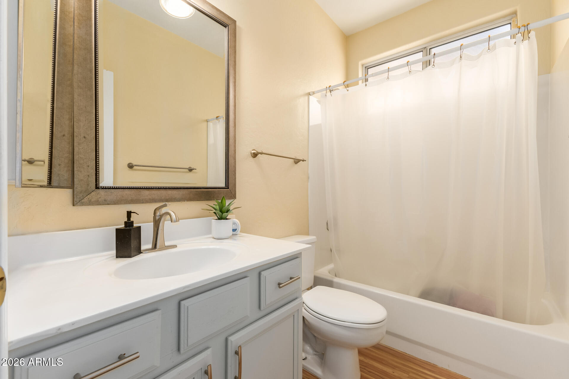 6071 W SHANNON Street