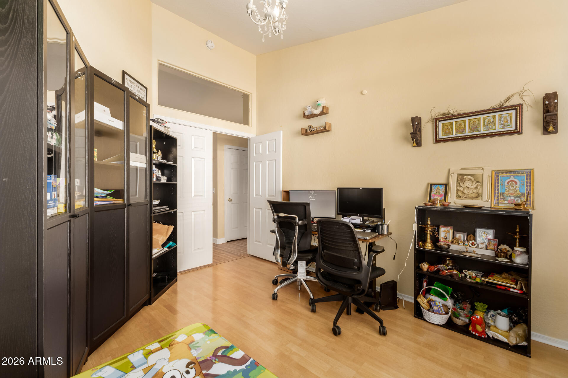 6071 W SHANNON Street