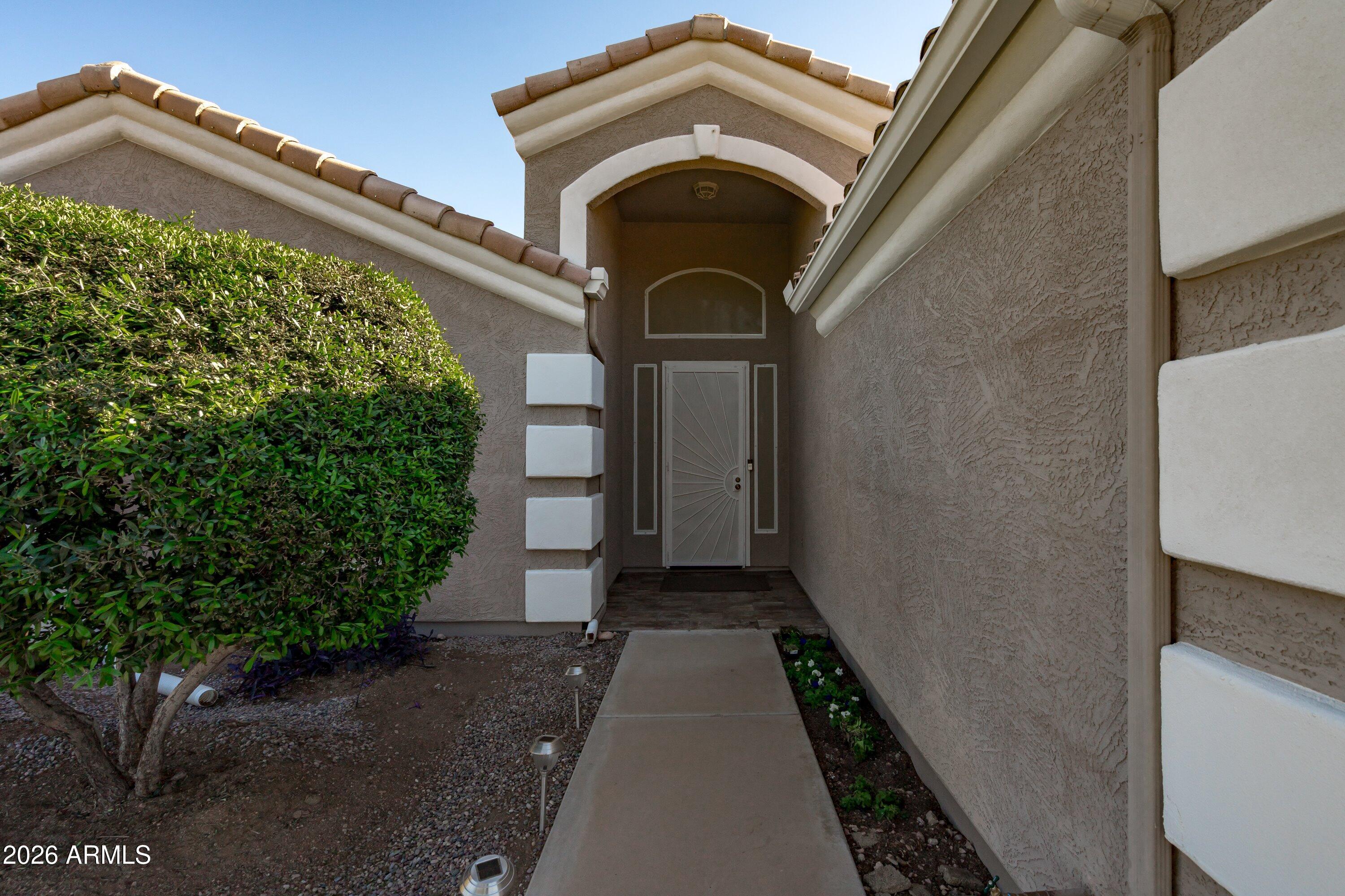2739 E Hermosa Vista Drive