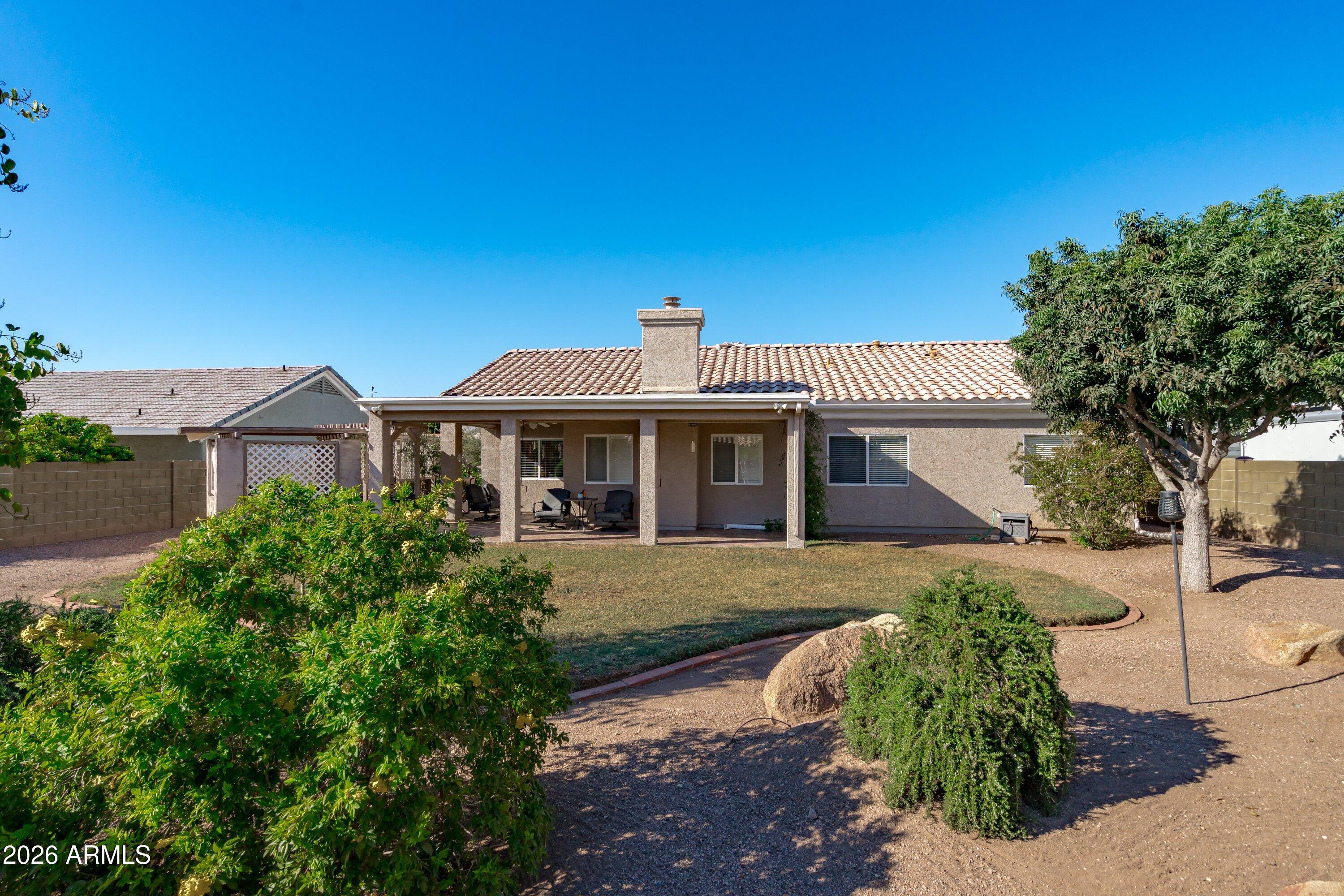 2739 E Hermosa Vista Drive