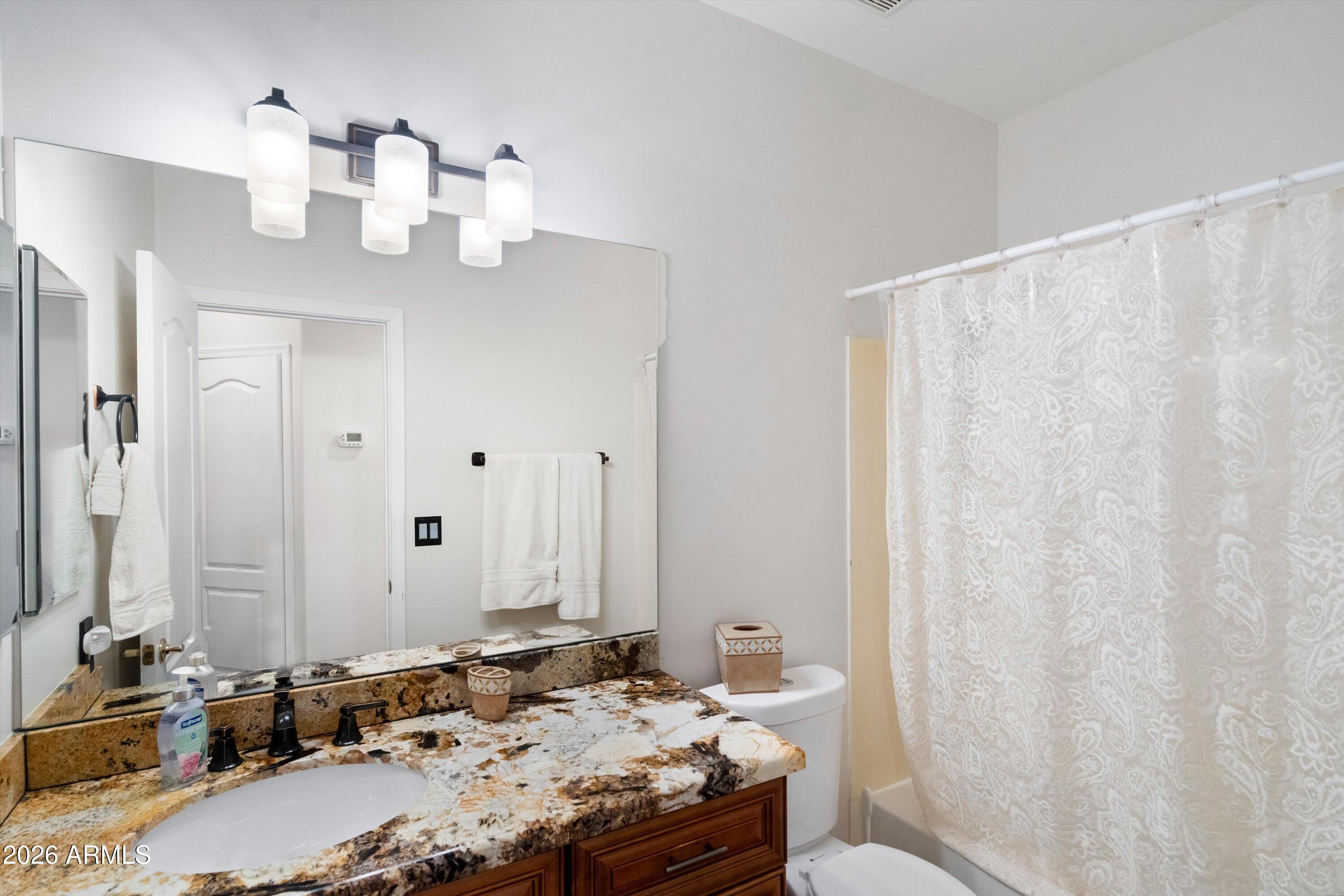 2739 E Hermosa Vista Drive