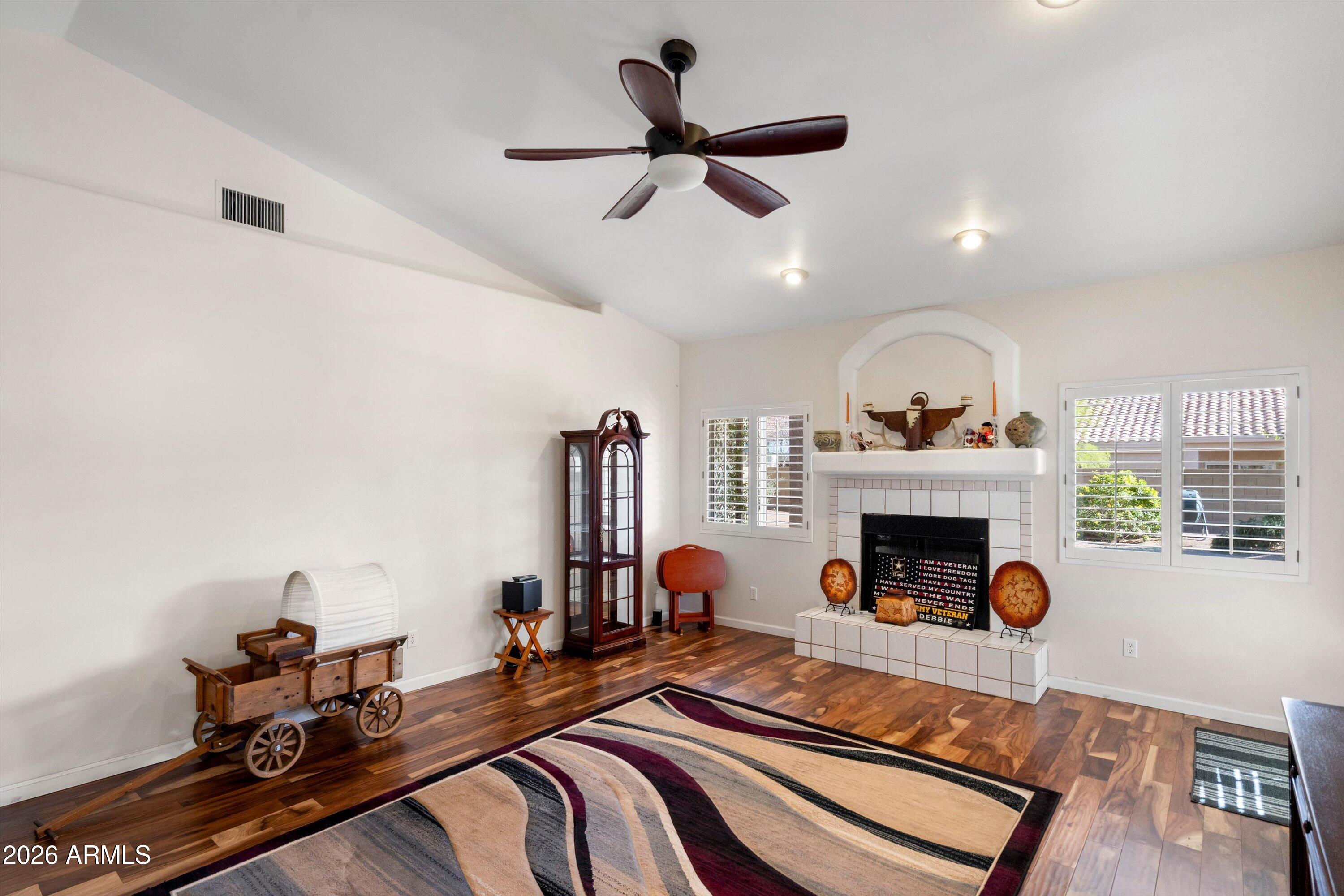 2739 E Hermosa Vista Drive