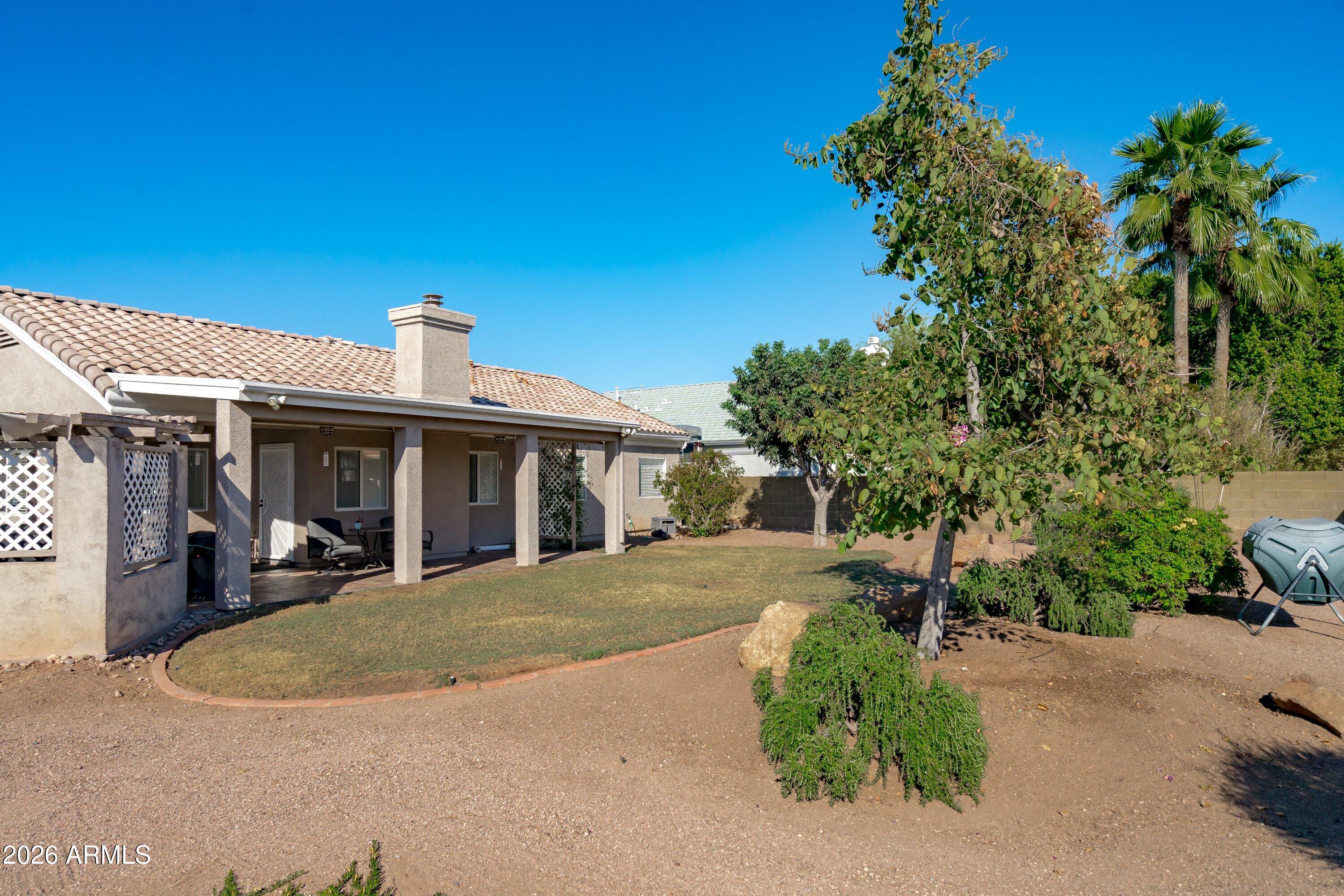 2739 E Hermosa Vista Drive
