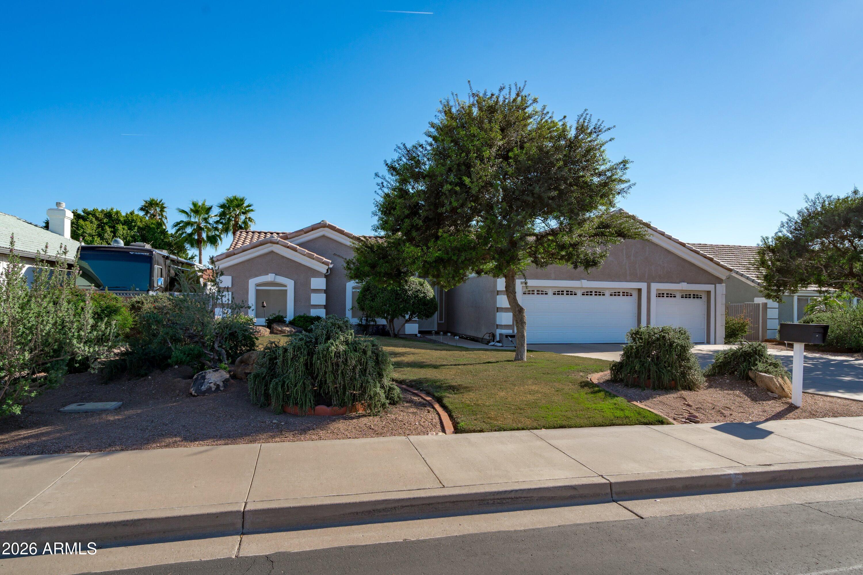 2739 E Hermosa Vista Drive