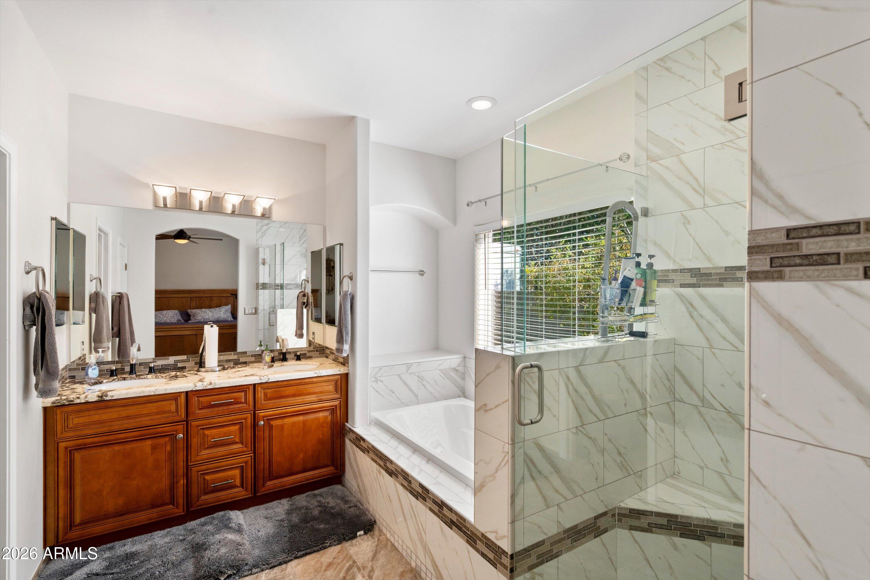 2739 E Hermosa Vista Drive