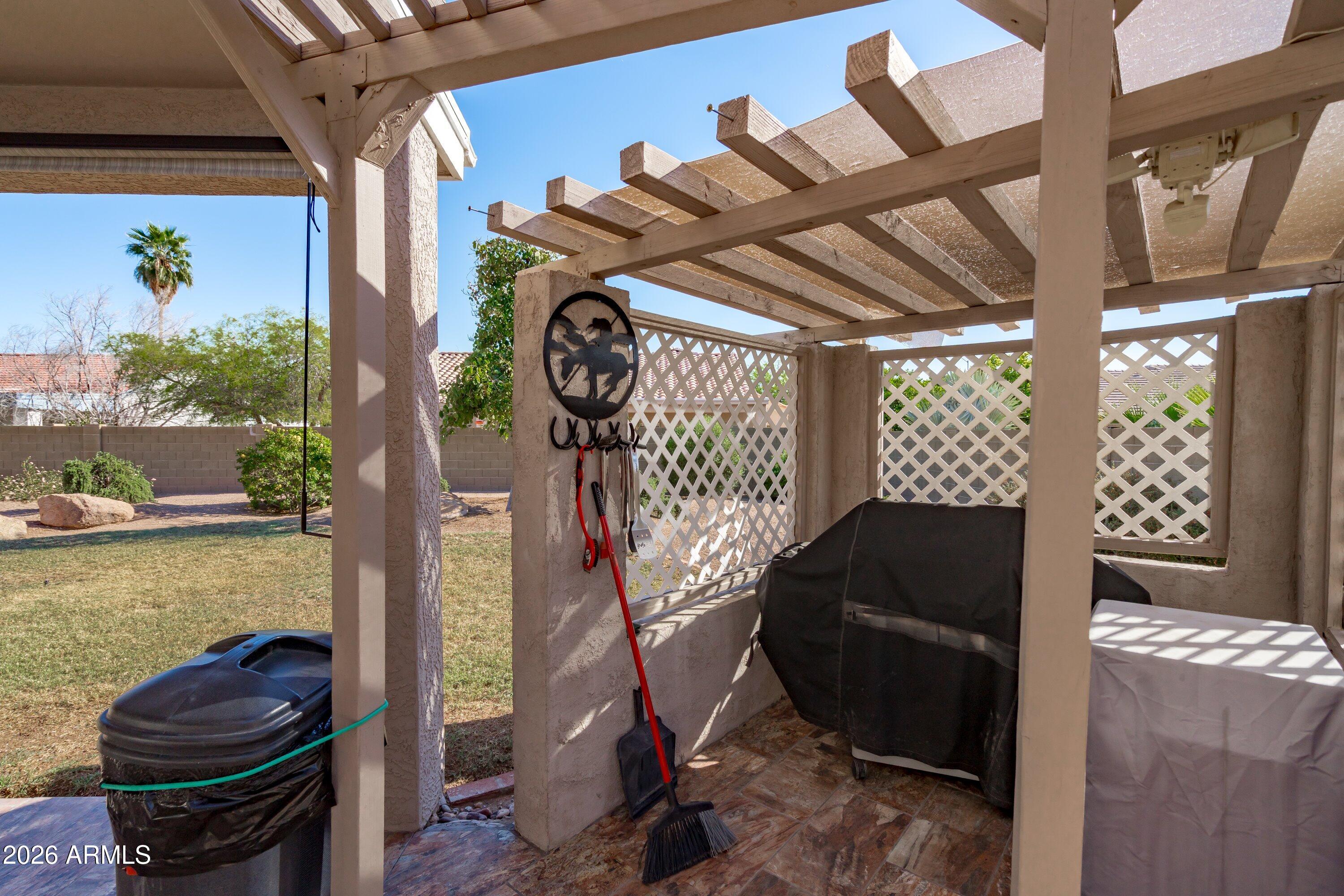 2739 E Hermosa Vista Drive