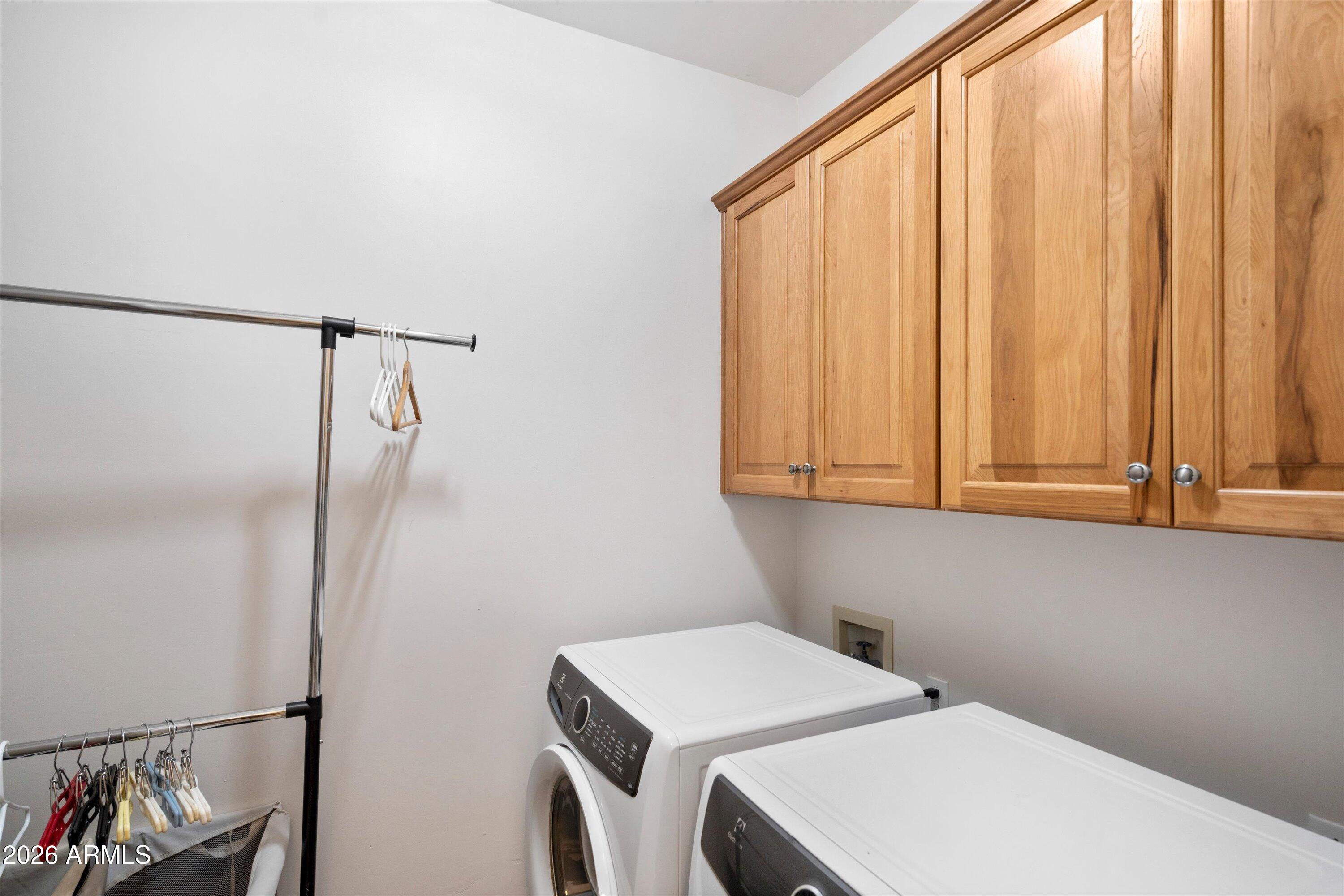 2739 E Hermosa Vista Drive