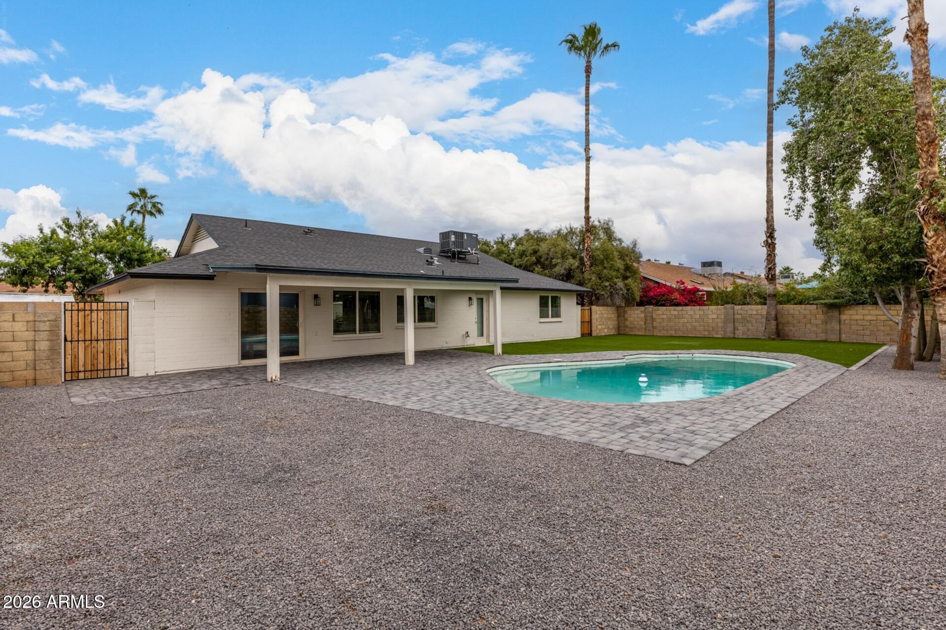 1025 W KEATING Avenue