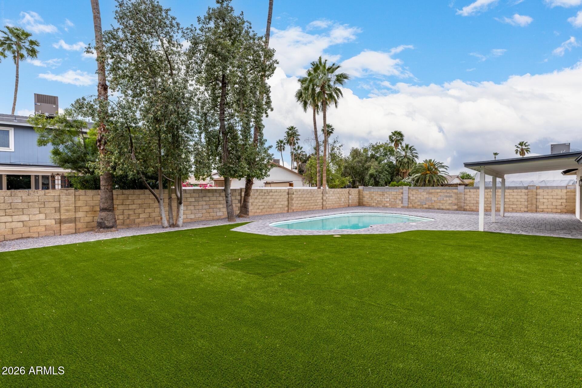 1025 W KEATING Avenue