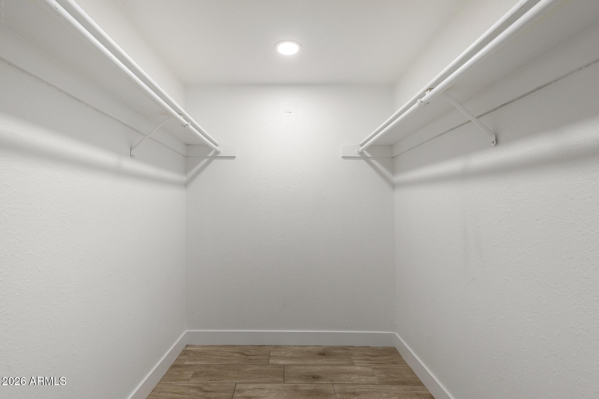 1025 W KEATING Avenue