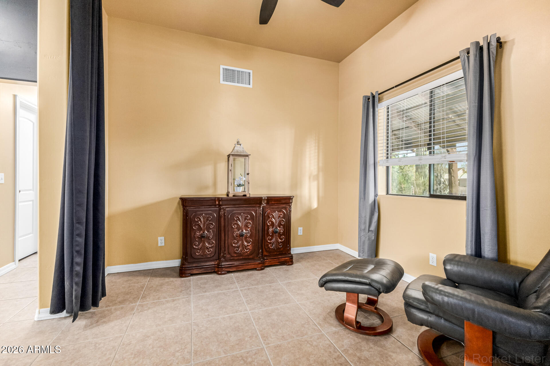 1910 E JOY RANCH Road