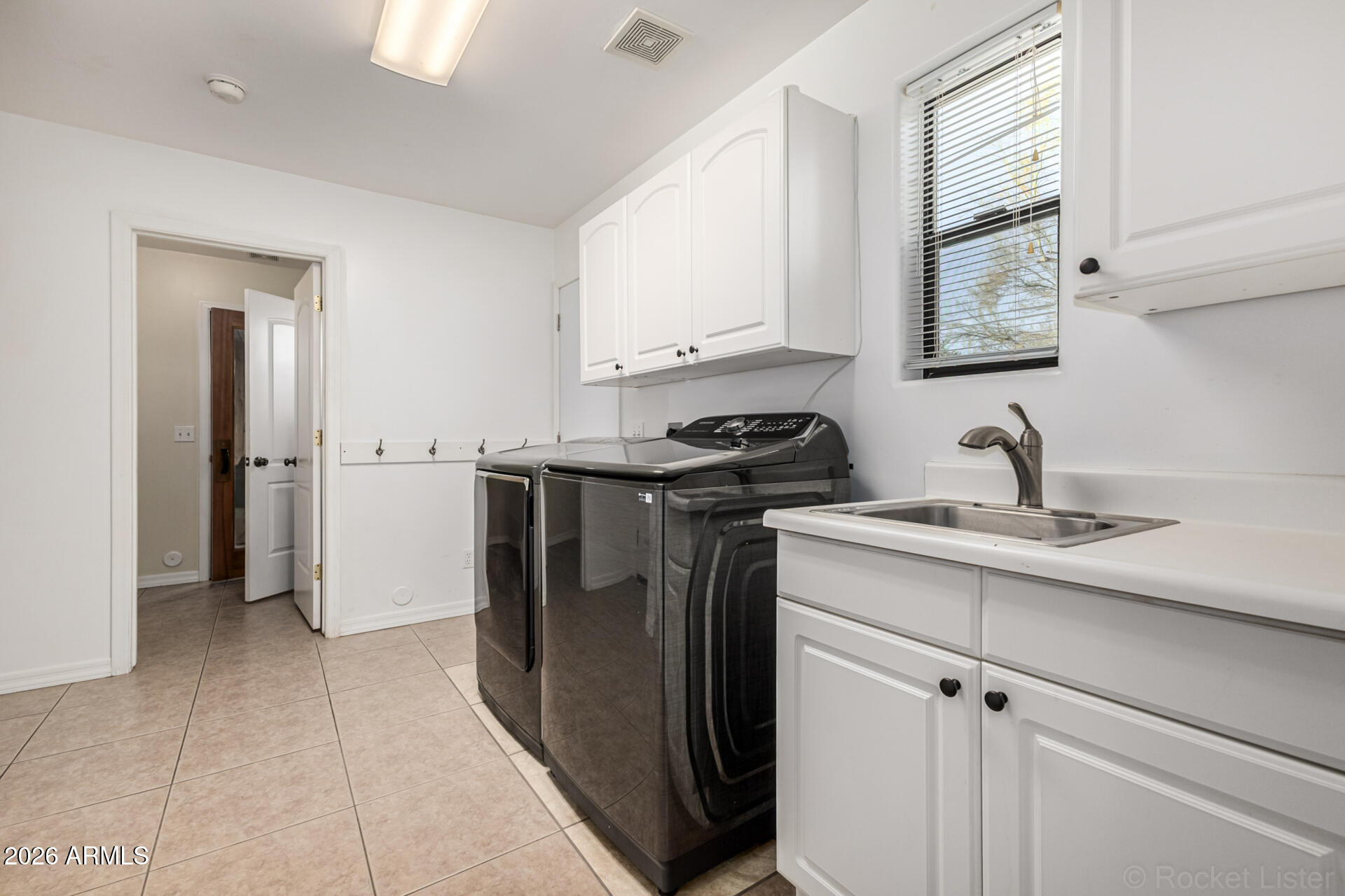 1910 E JOY RANCH Road