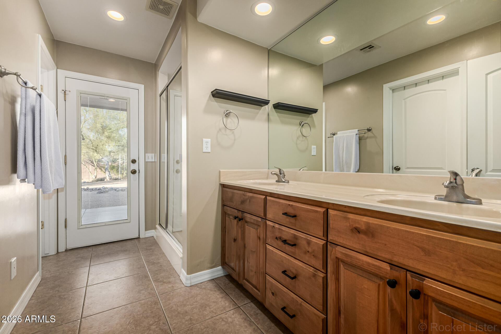 1910 E JOY RANCH Road