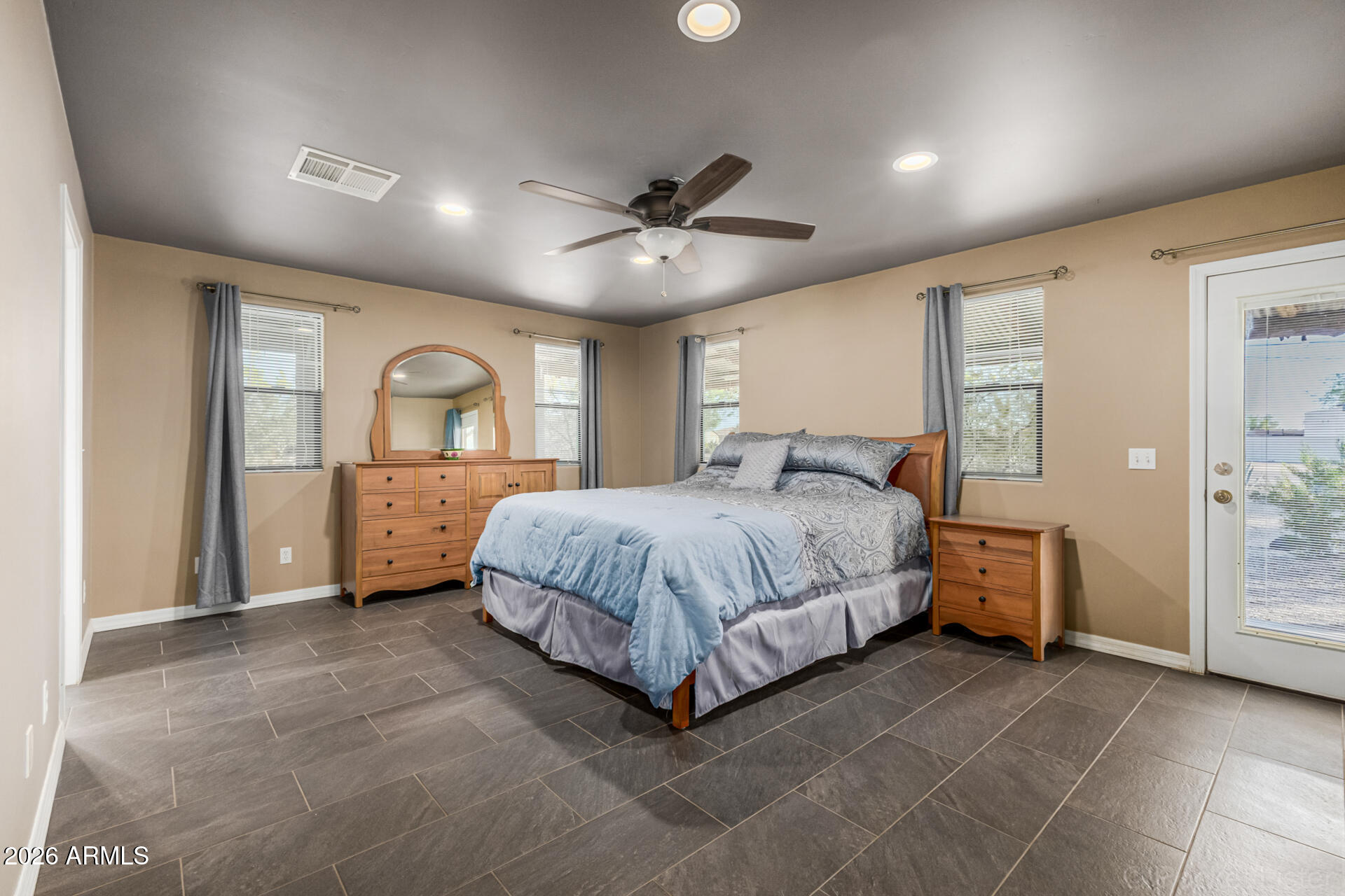 1910 E JOY RANCH Road