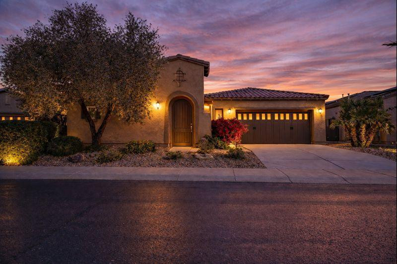 13042 W Pinnacle Vista Drive