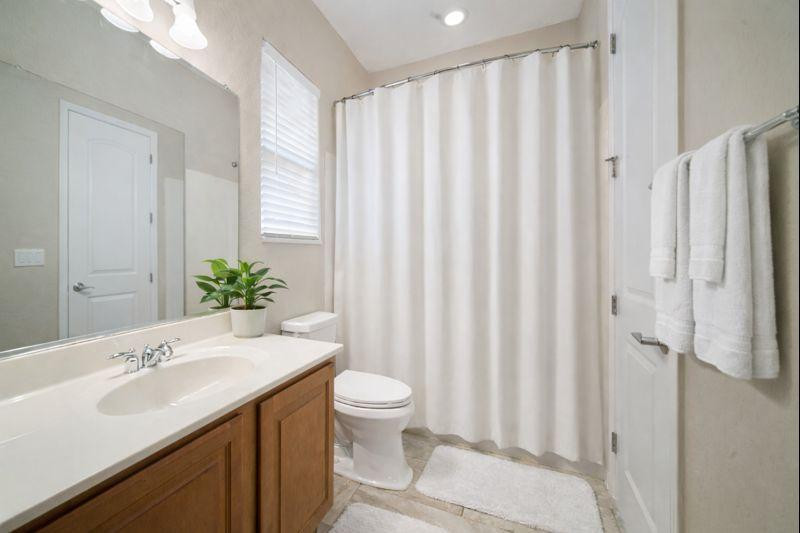 13042 W Pinnacle Vista Drive