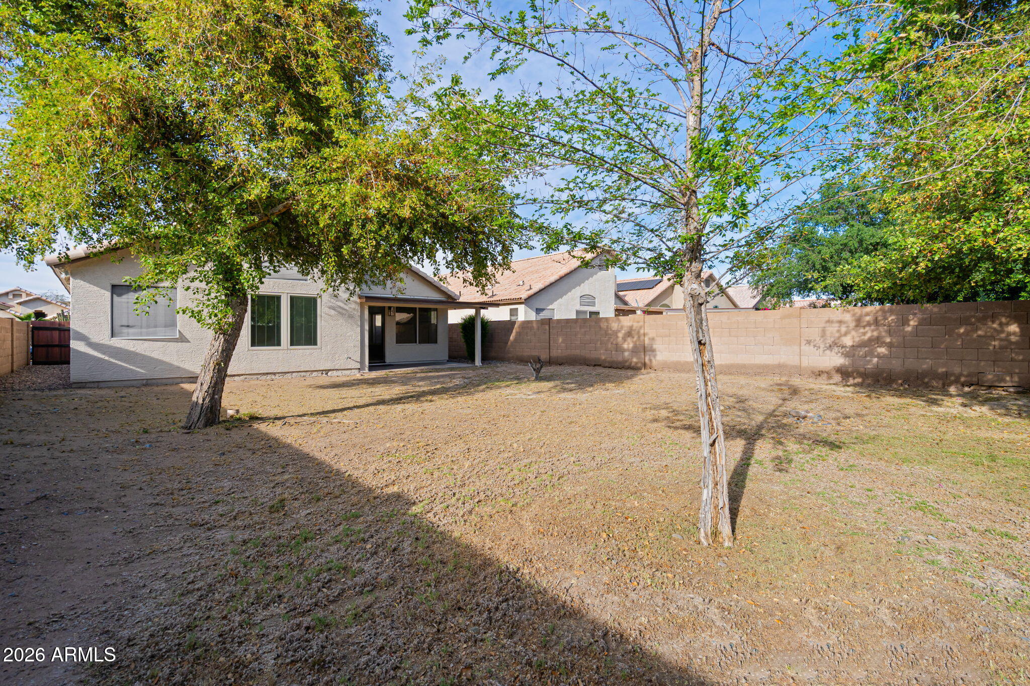 523 W Kelton Lane