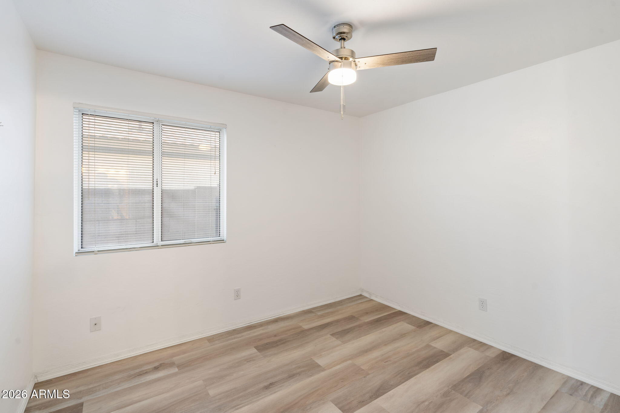 523 W Kelton Lane