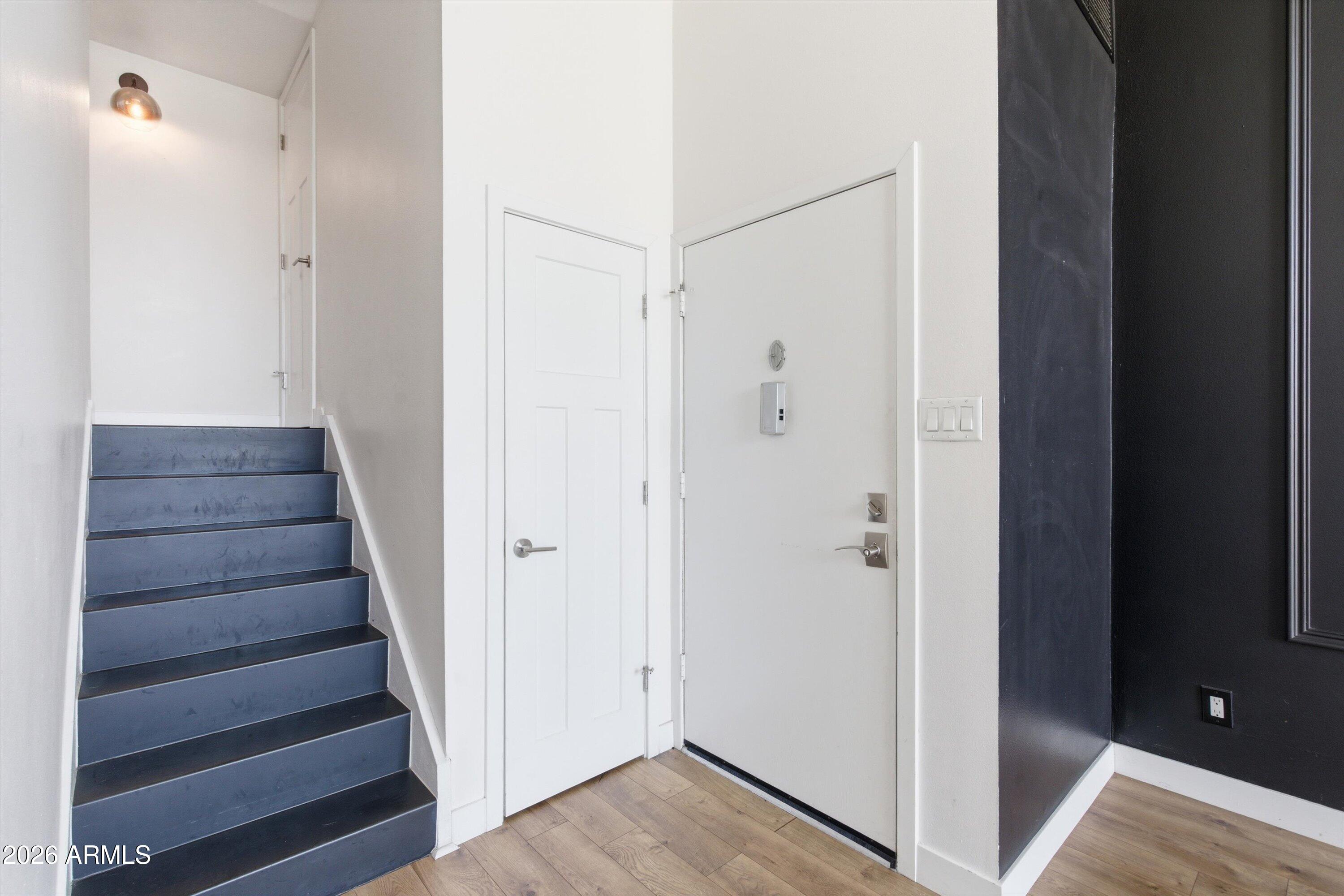 334 W MEDLOCK Drive C201