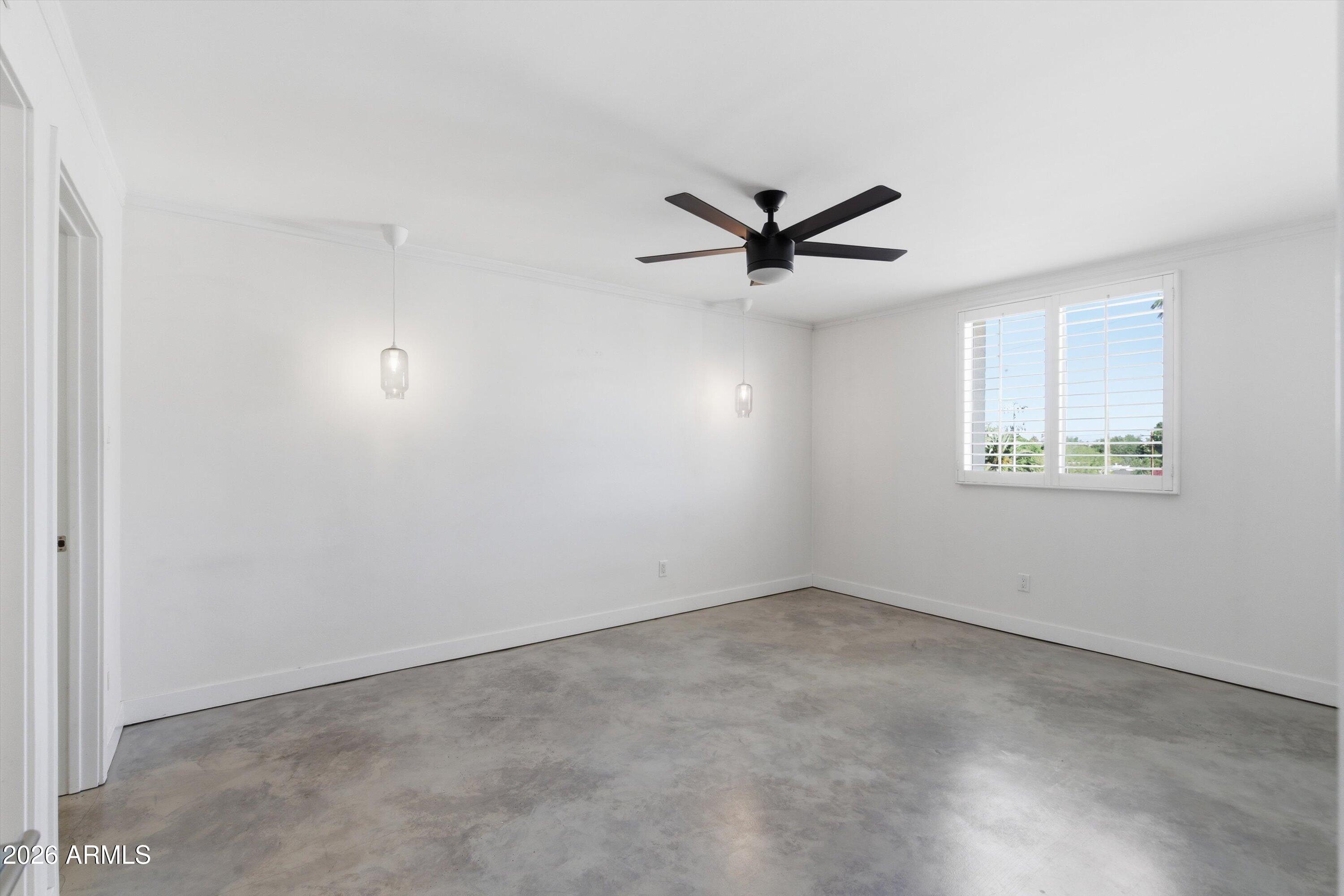 334 W MEDLOCK Drive C201