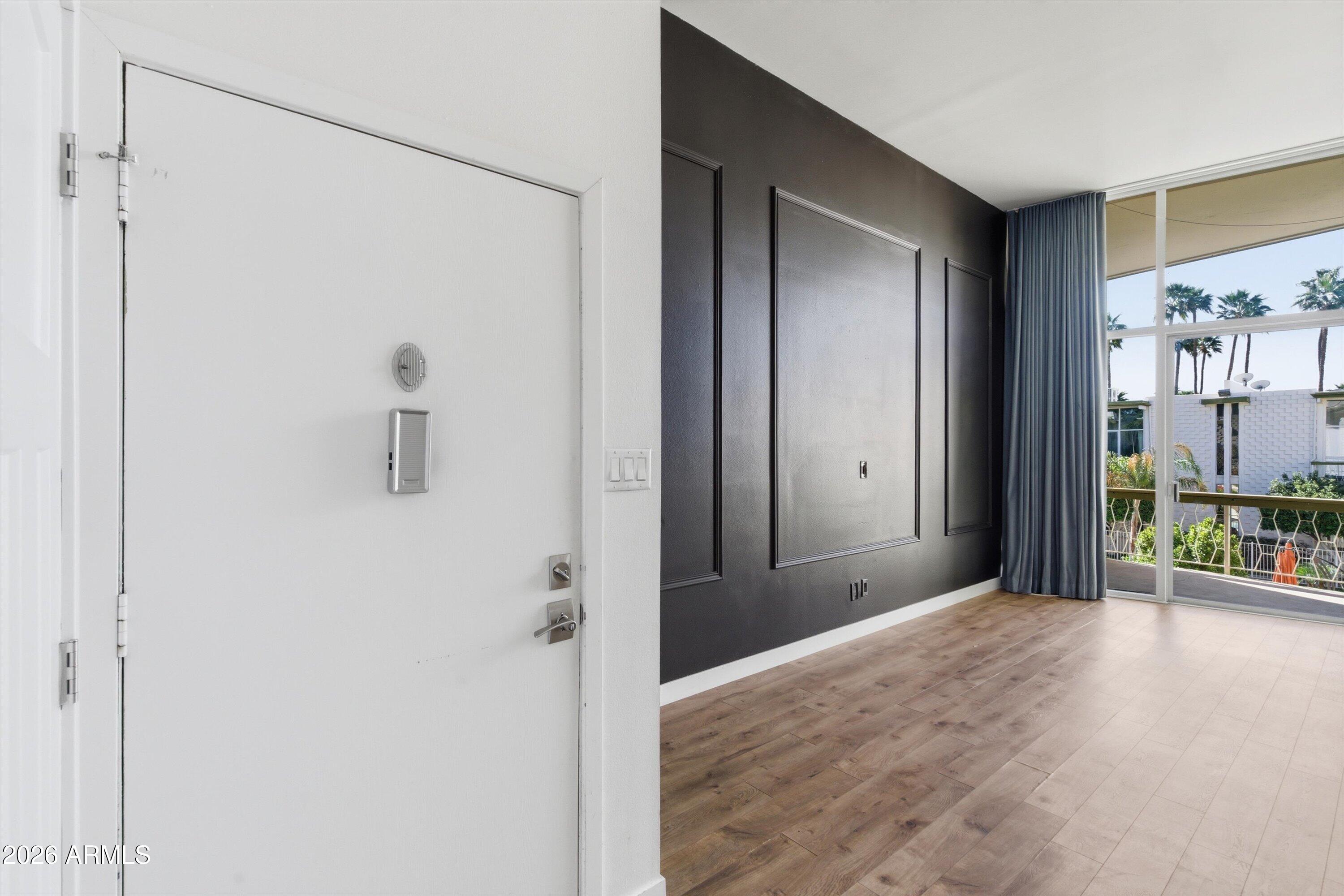 334 W MEDLOCK Drive C201