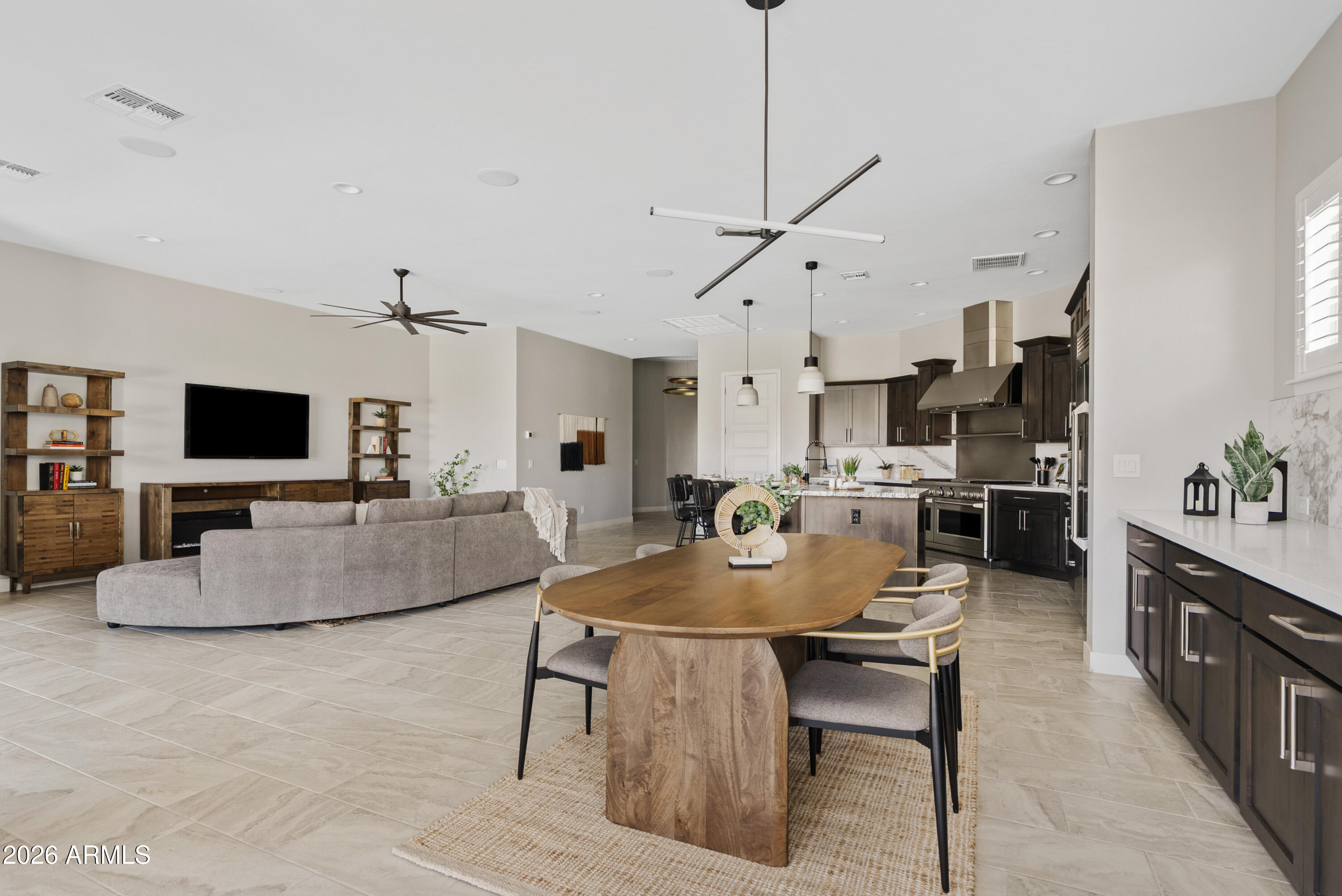 10332 E WAVELENGTH Avenue