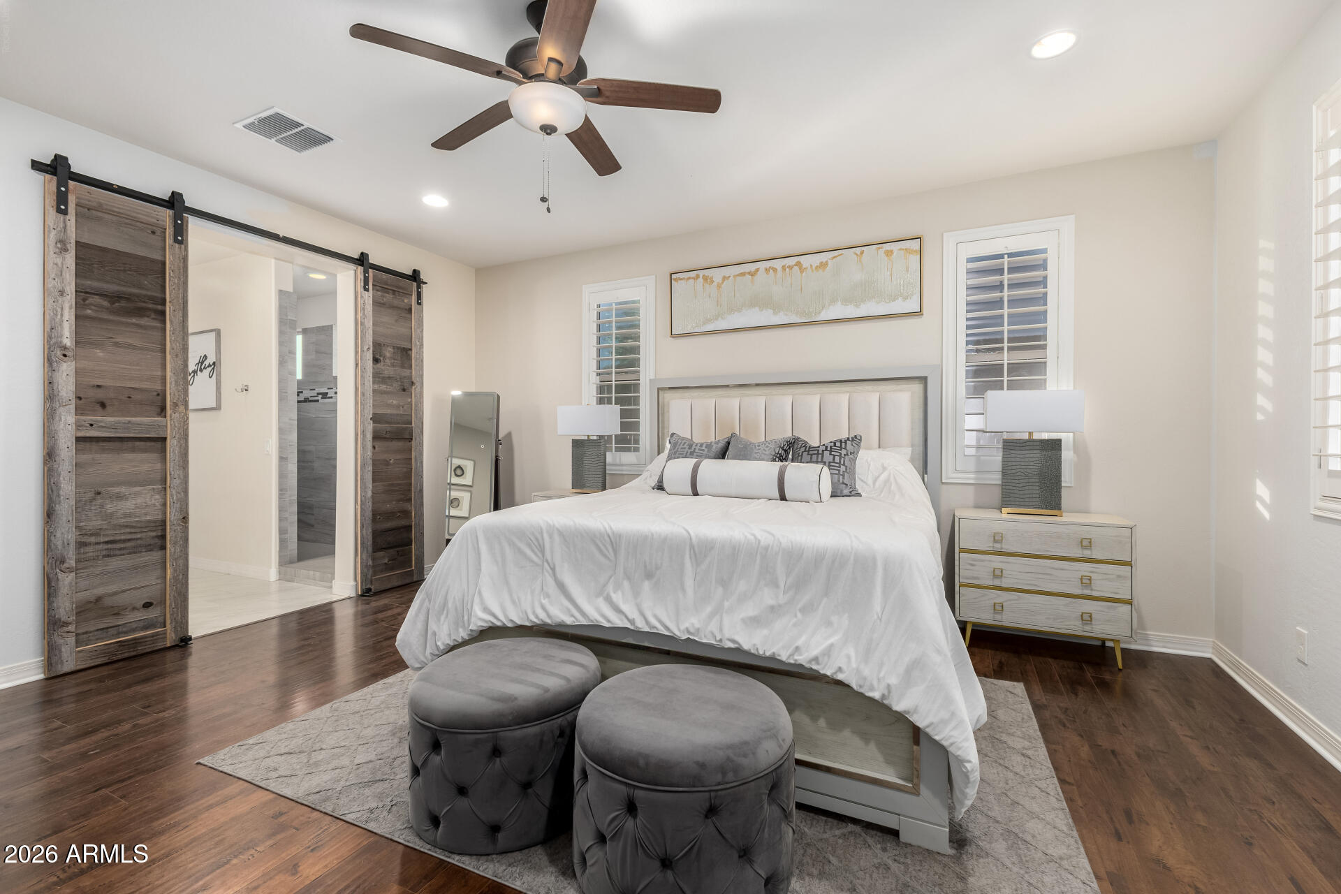 10052 W FOOTHILL Drive