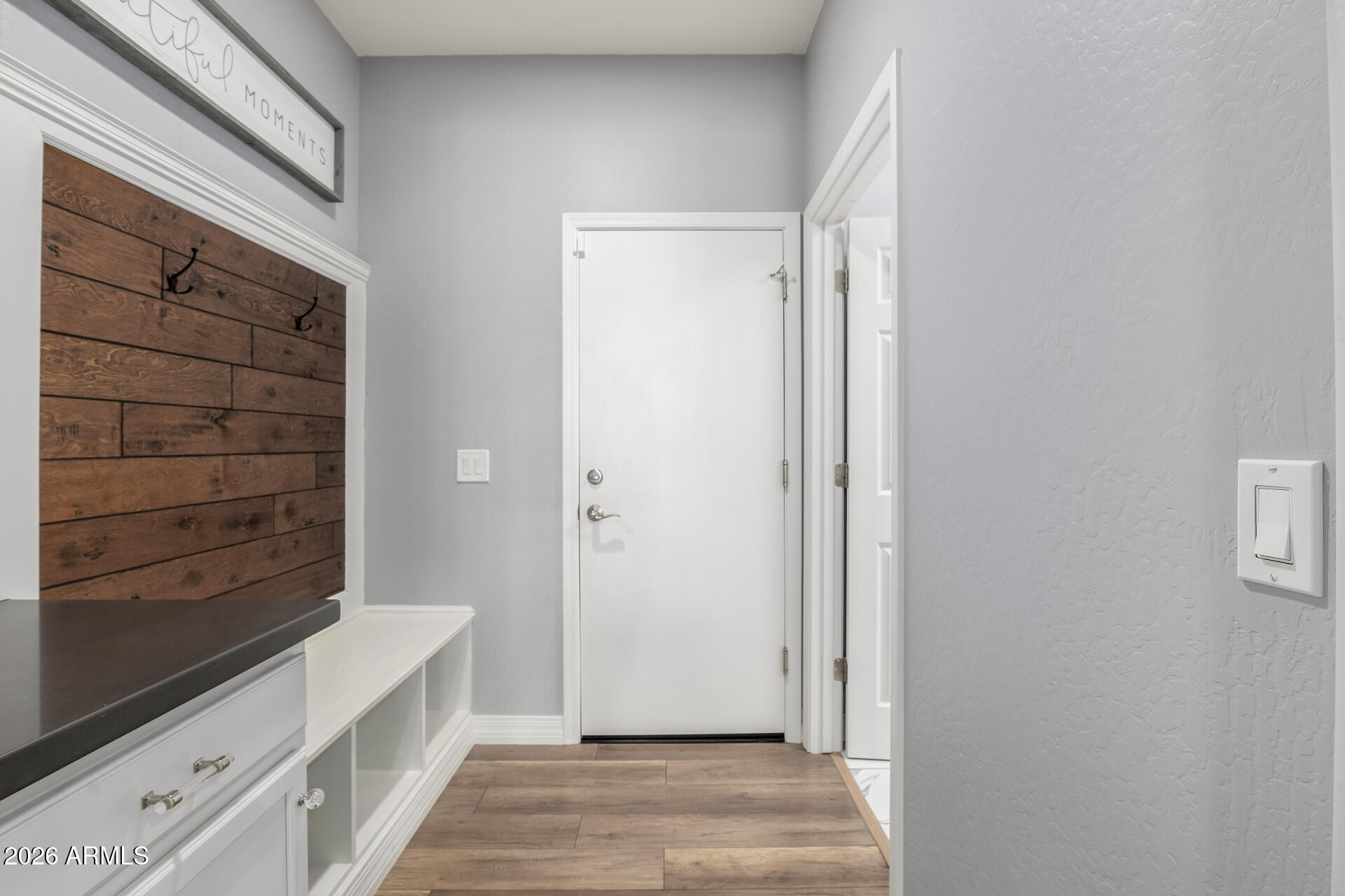 10052 W FOOTHILL Drive