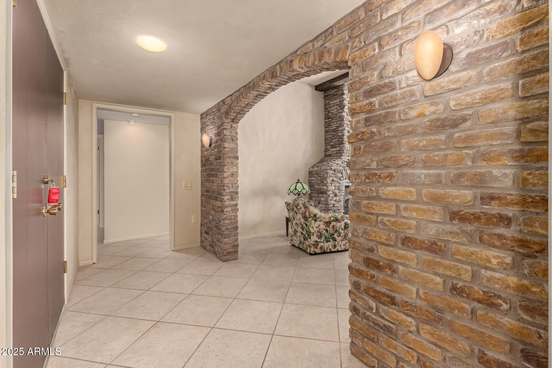 10207 W OAK RIDGE Drive