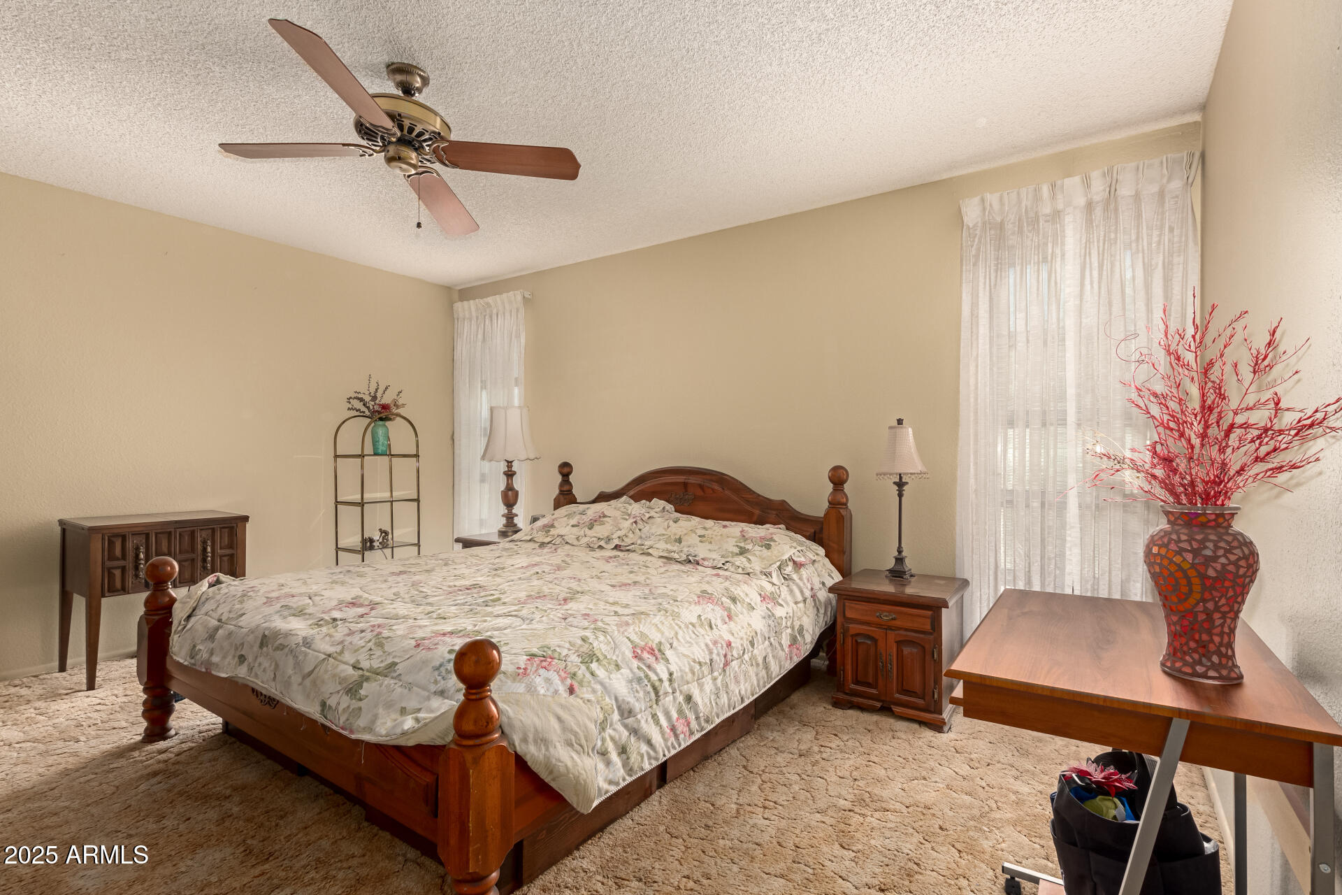 10207 W OAK RIDGE Drive