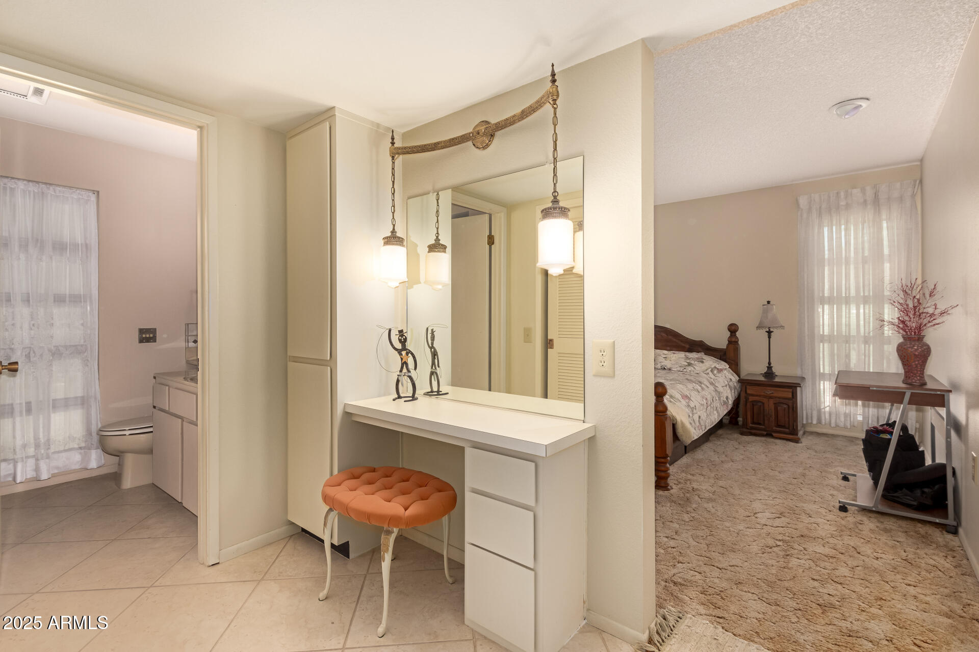 10207 W OAK RIDGE Drive