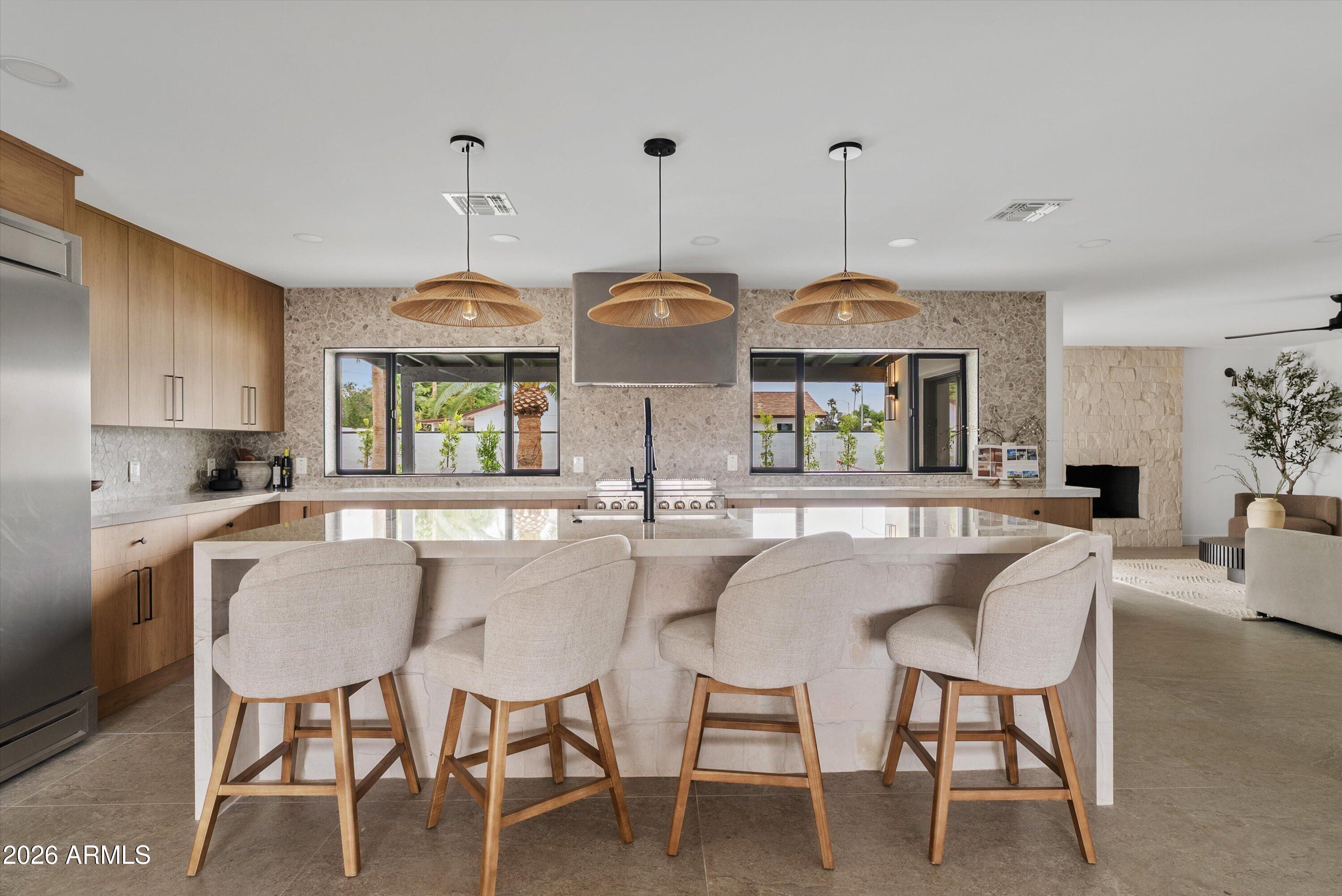 6242 E REDFIELD Road