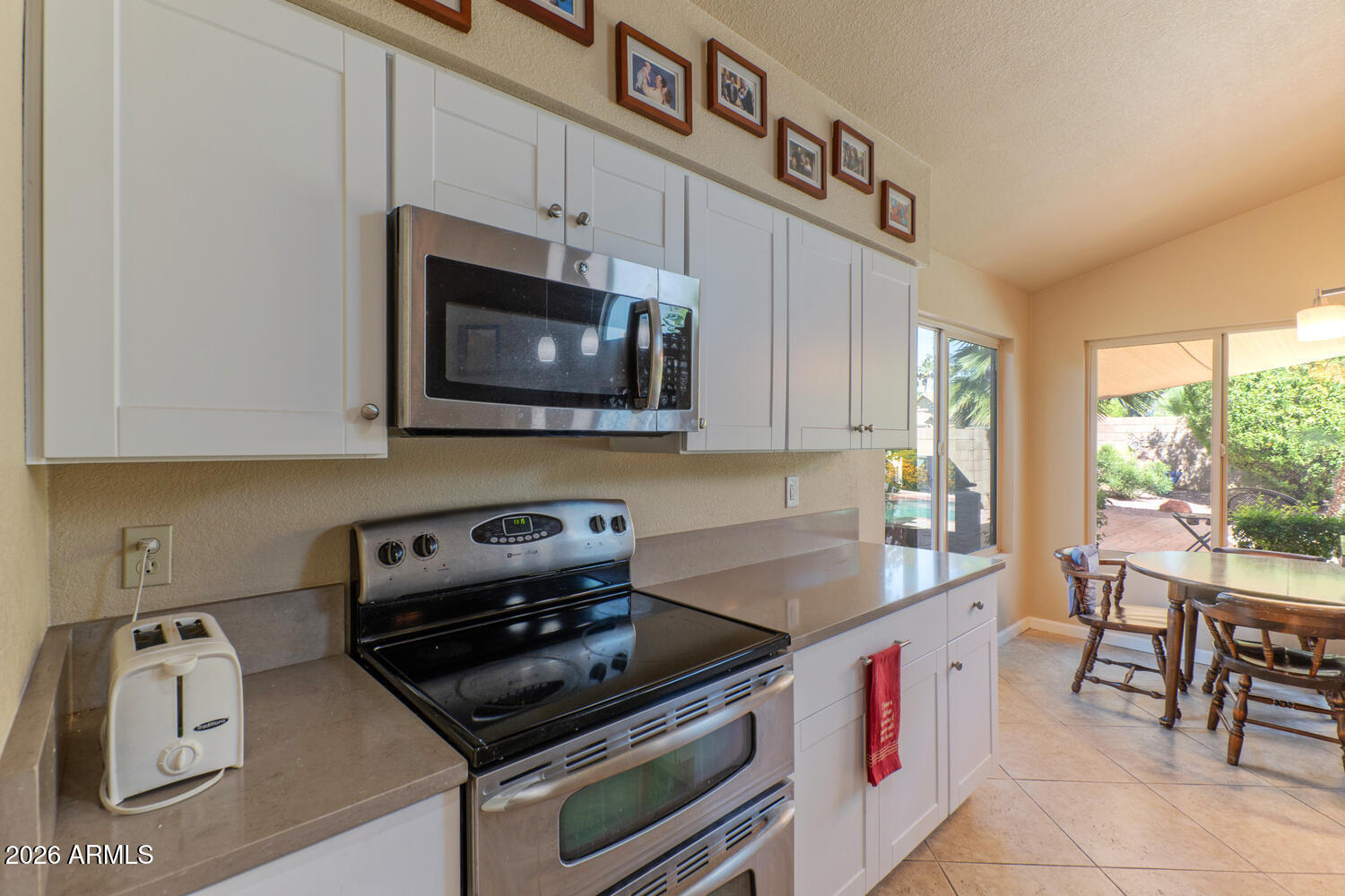 5102 E FELLARS Drive