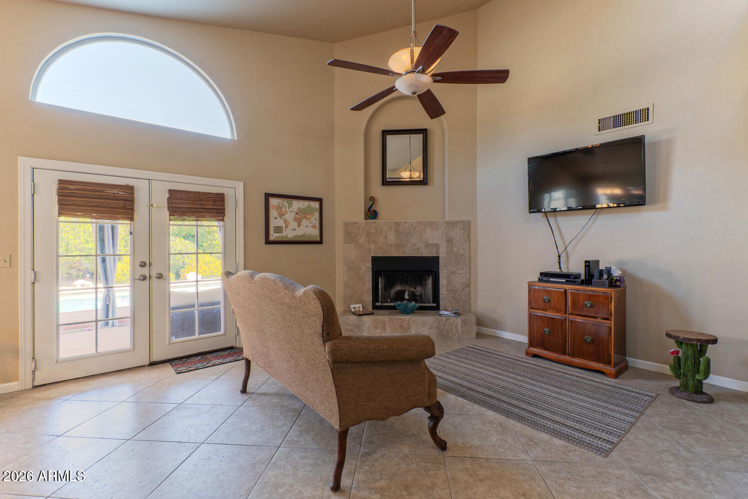 5102 E FELLARS Drive