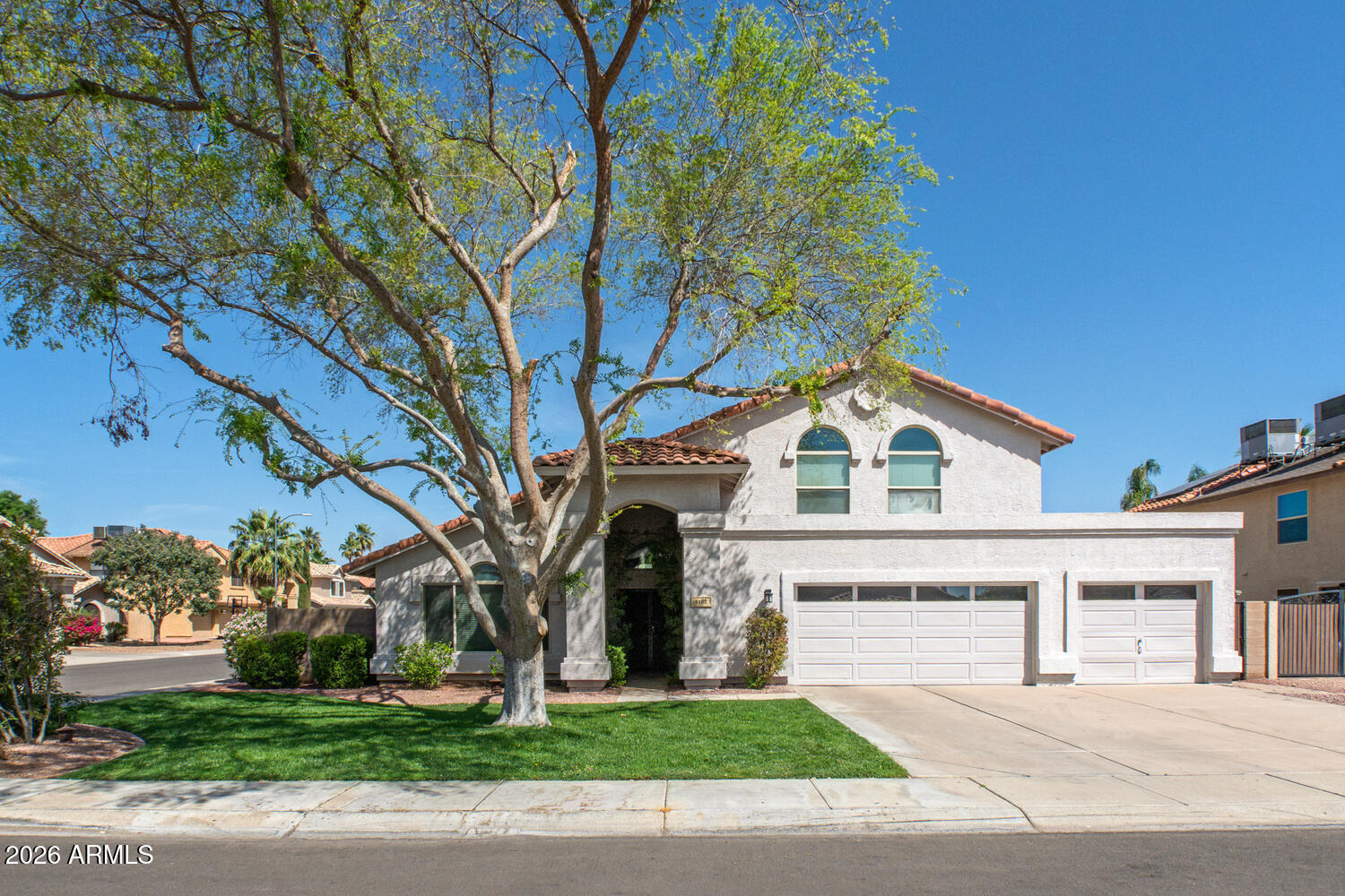 5102 E FELLARS Drive