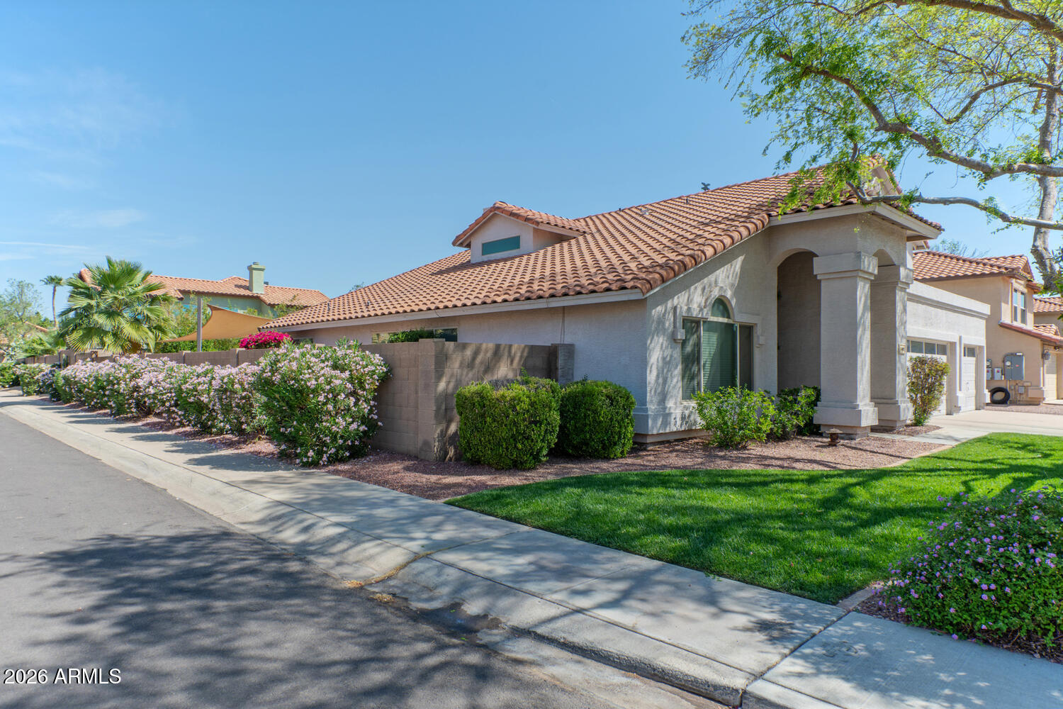 5102 E FELLARS Drive