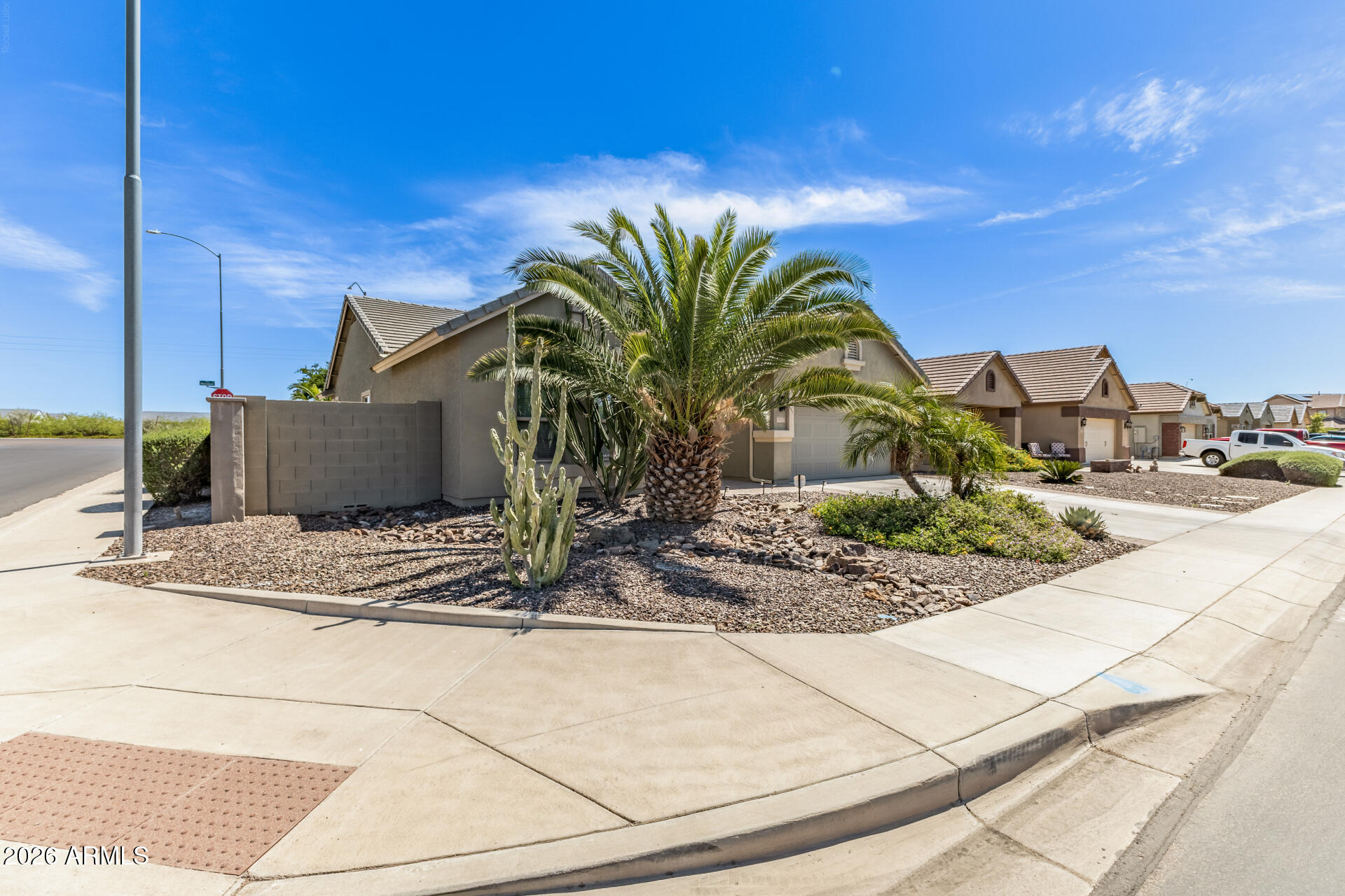 5117 S Brice